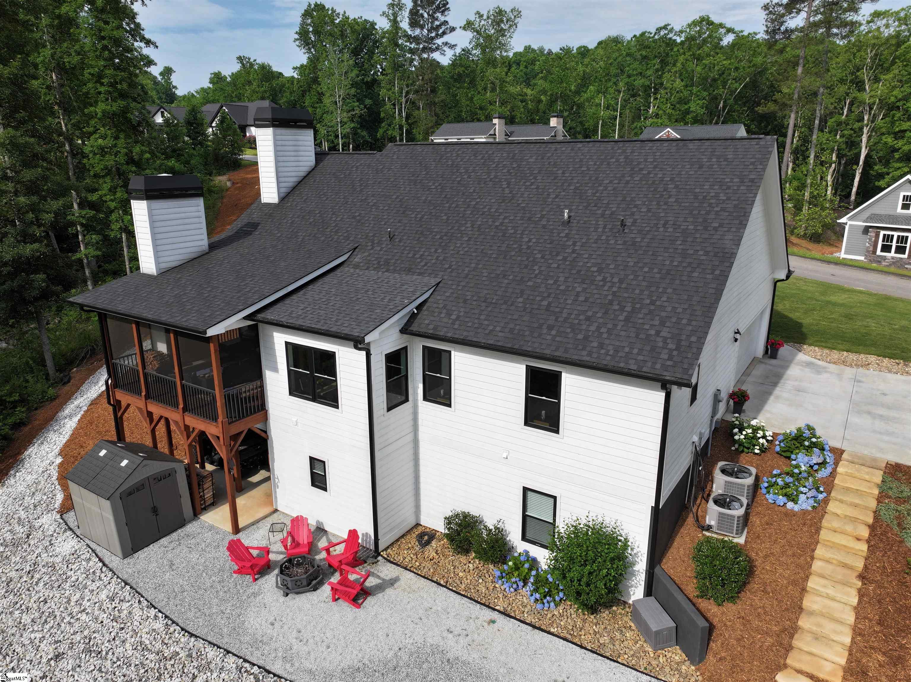 118 Squirrel Point Six Mile, SC 29682