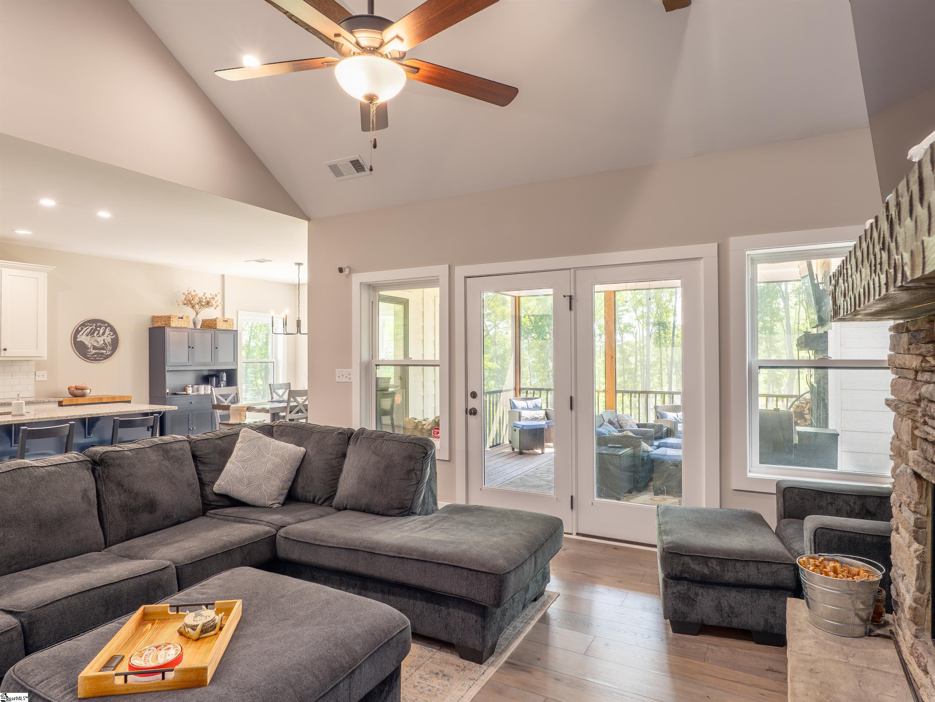 118 Squirrel Point Six Mile, SC 29682