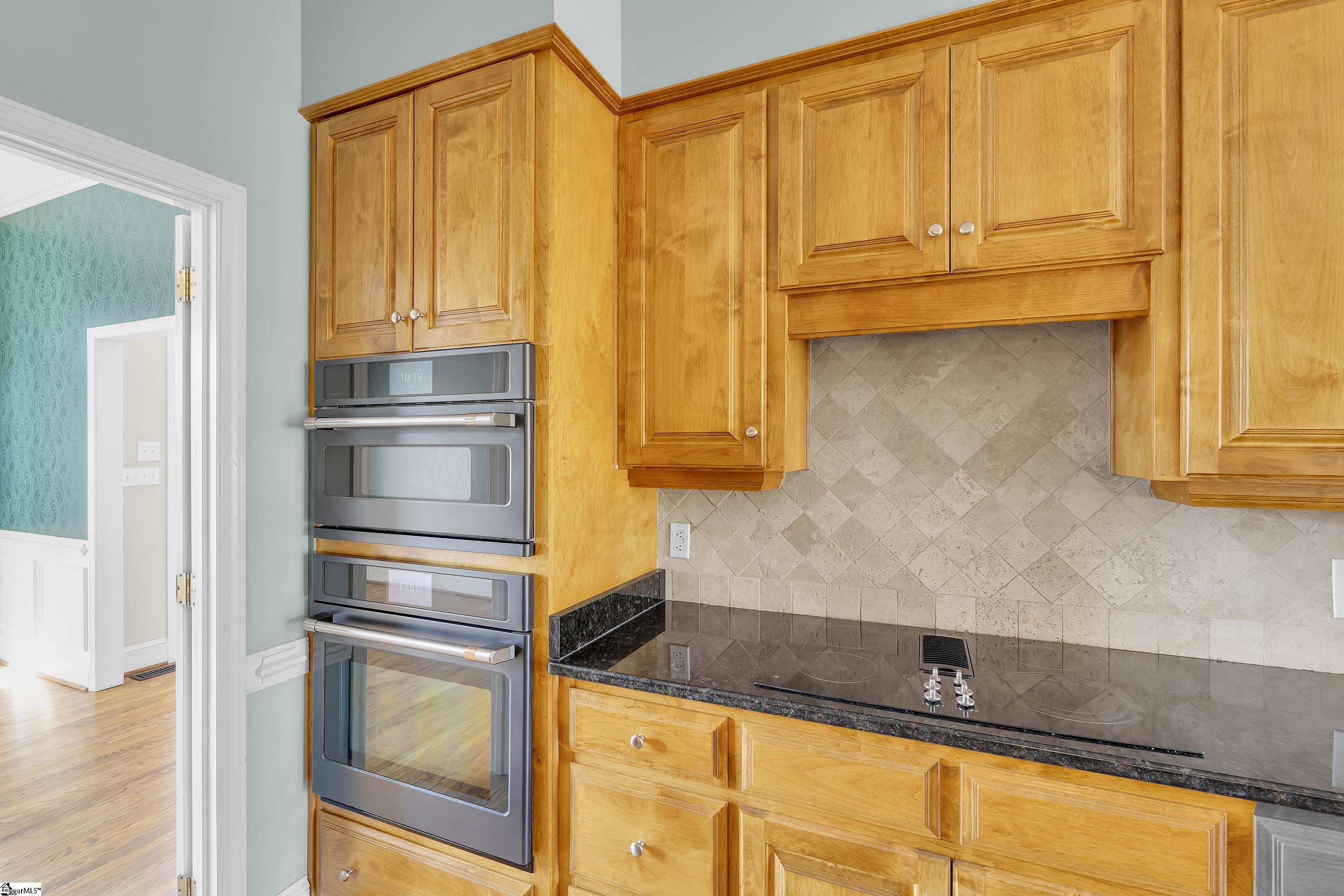 111 W Woodglen Road Spartanburg, SC 29301