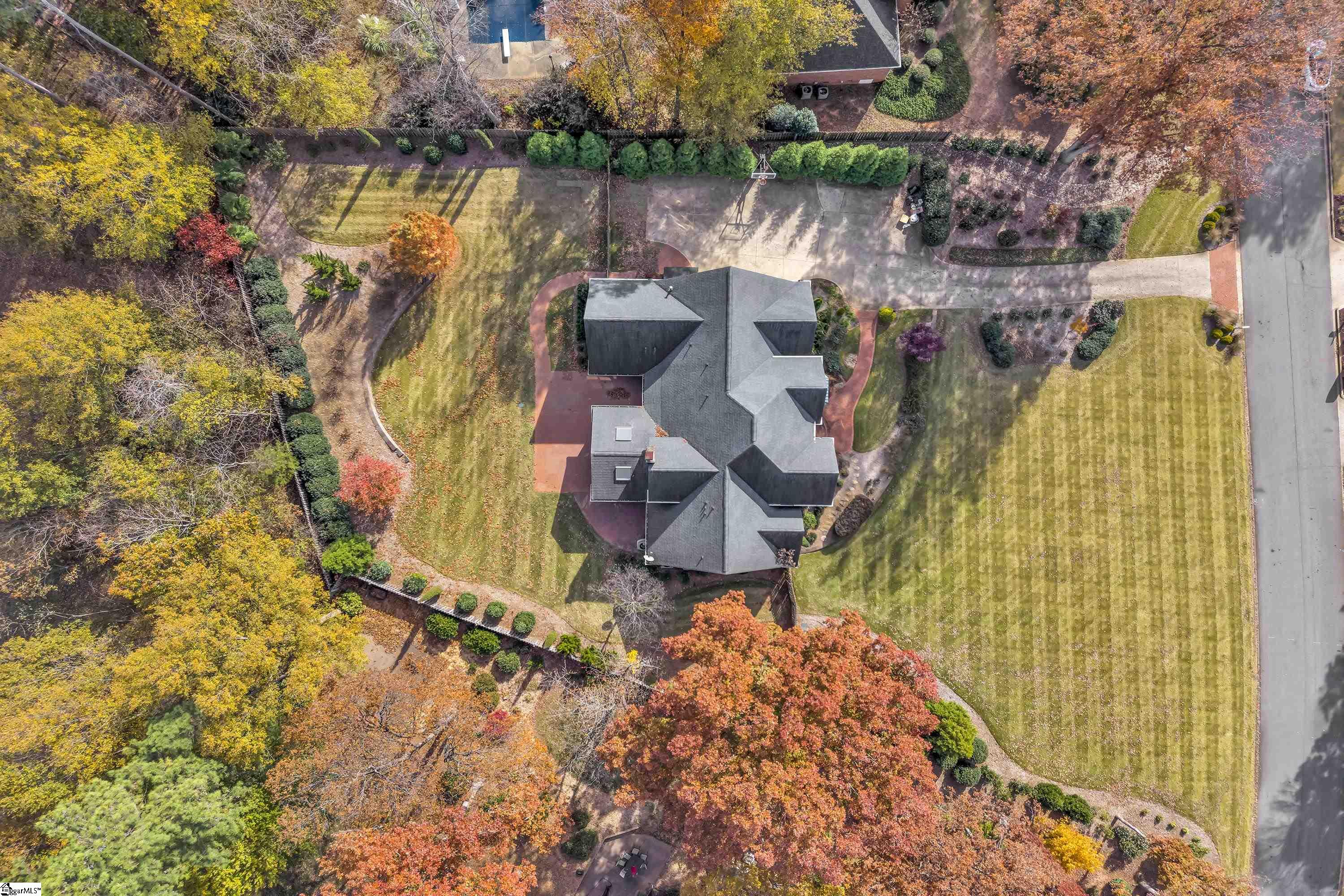 111 W Woodglen Road Spartanburg, SC 29301