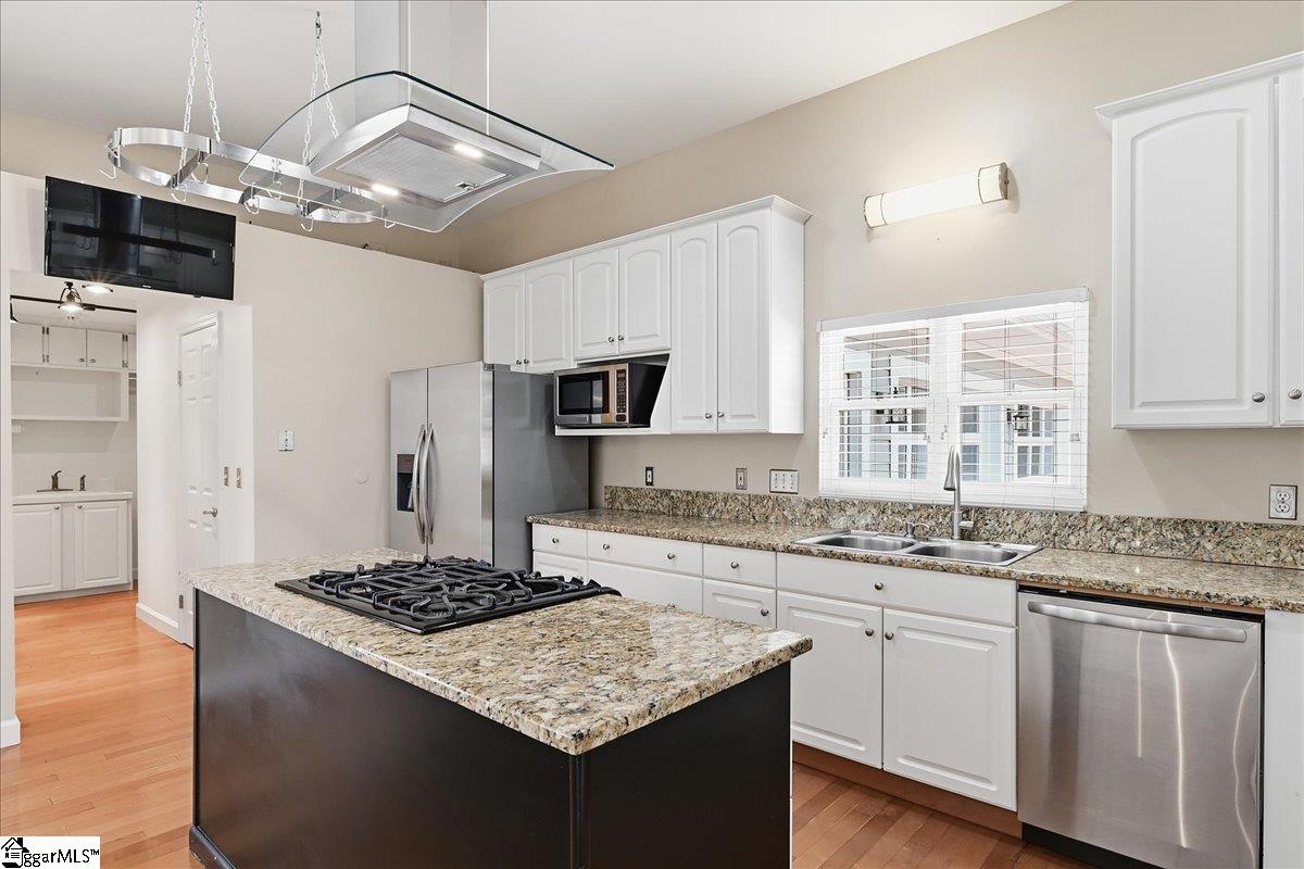 102 Greenleaf Lane Easley, SC 29642