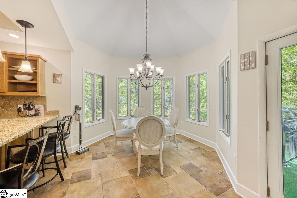 228 Muirfield Drive Spartanburg, SC 29306