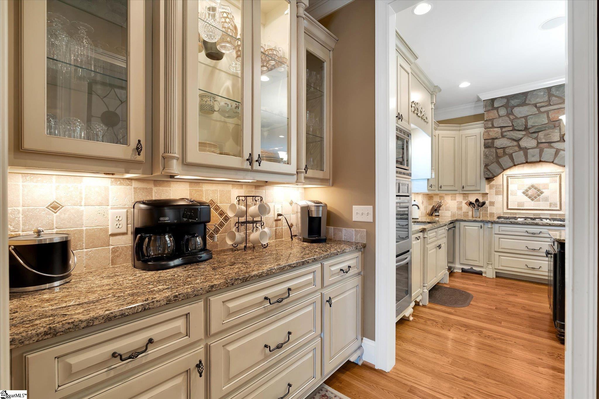 10 Travertine Court Greenville, SC 29615