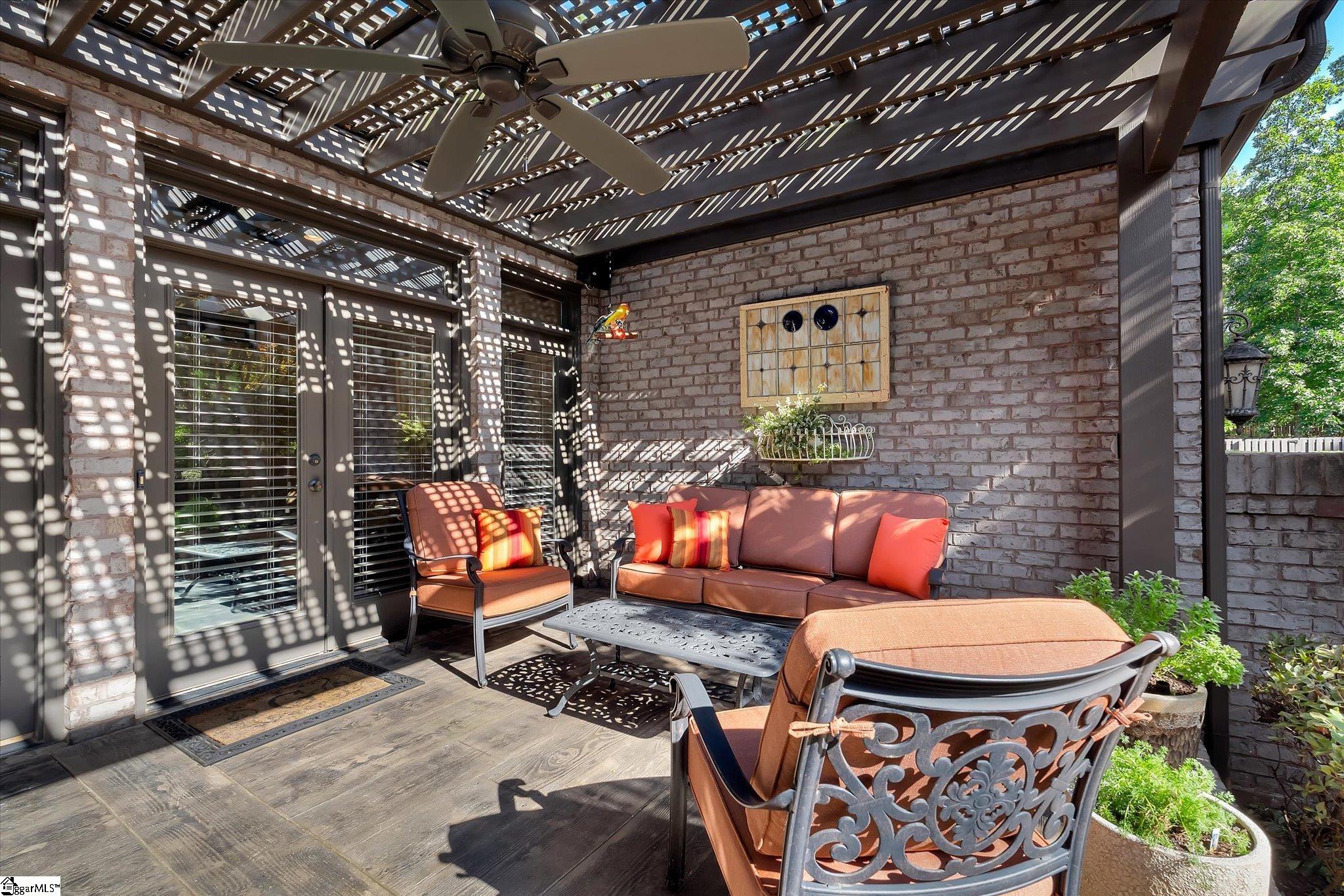 10 Travertine Court Greenville, SC 29615