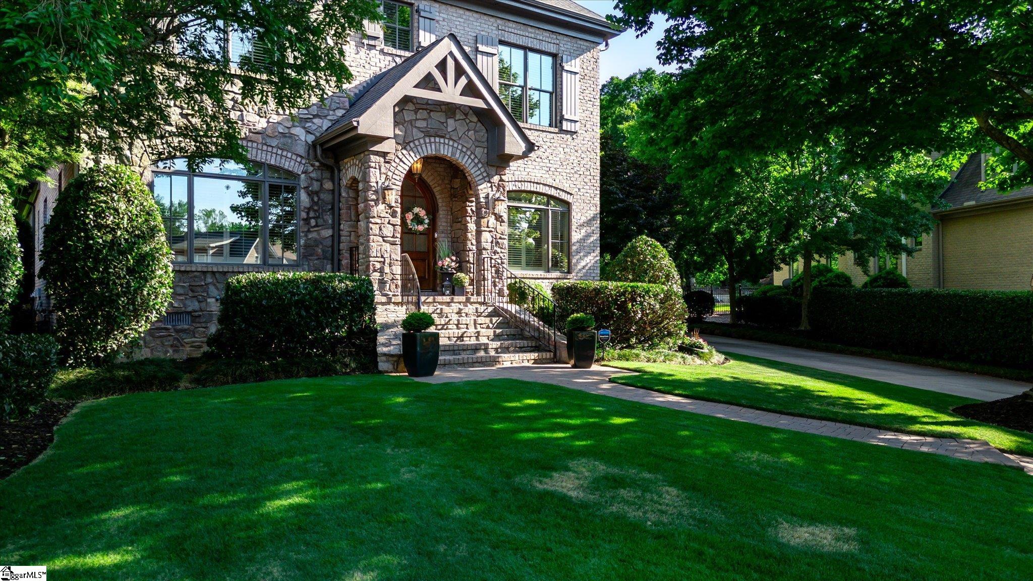 10 Travertine Court Greenville, SC 29615