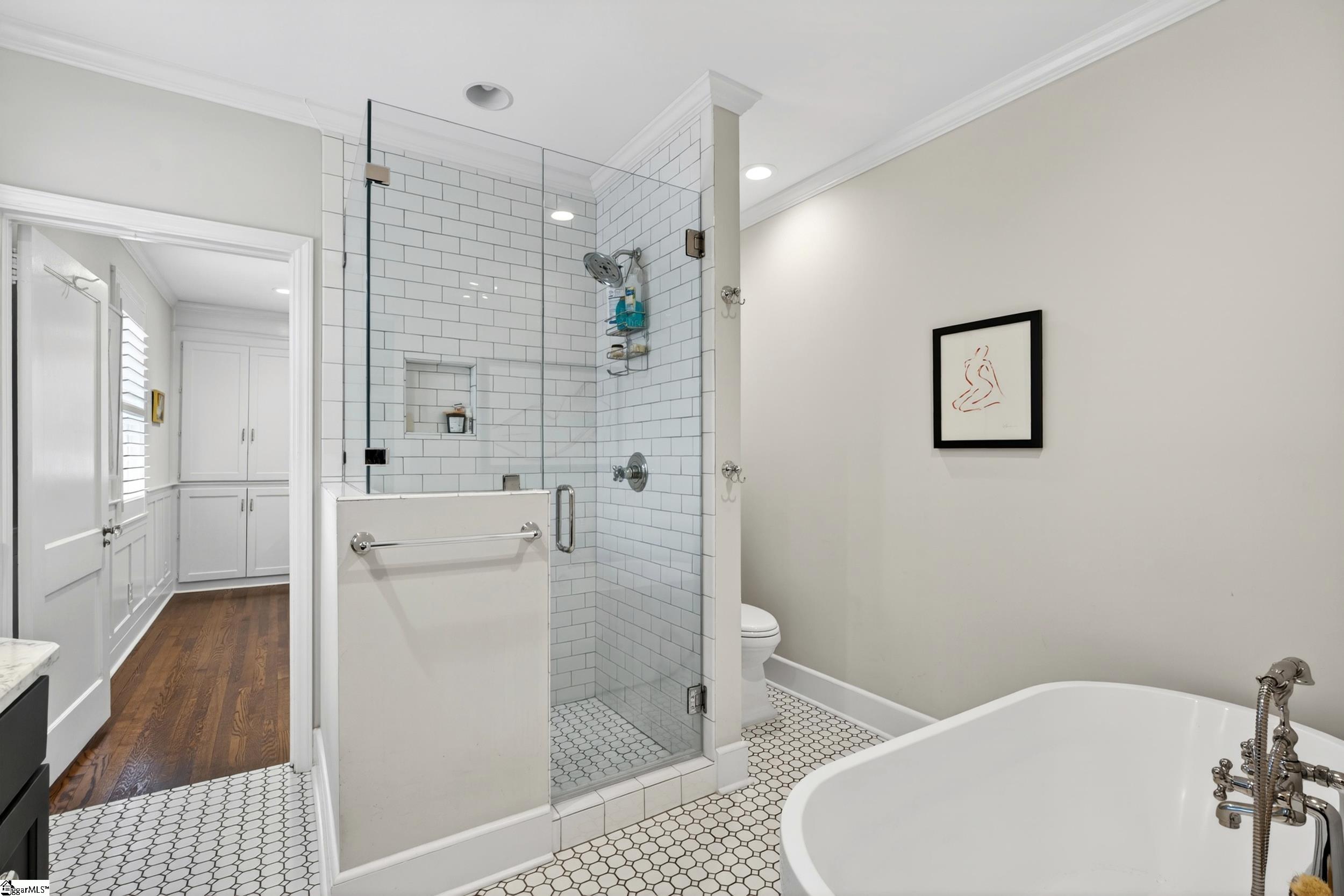 121 Tindal Avenue Greenville, SC 29605