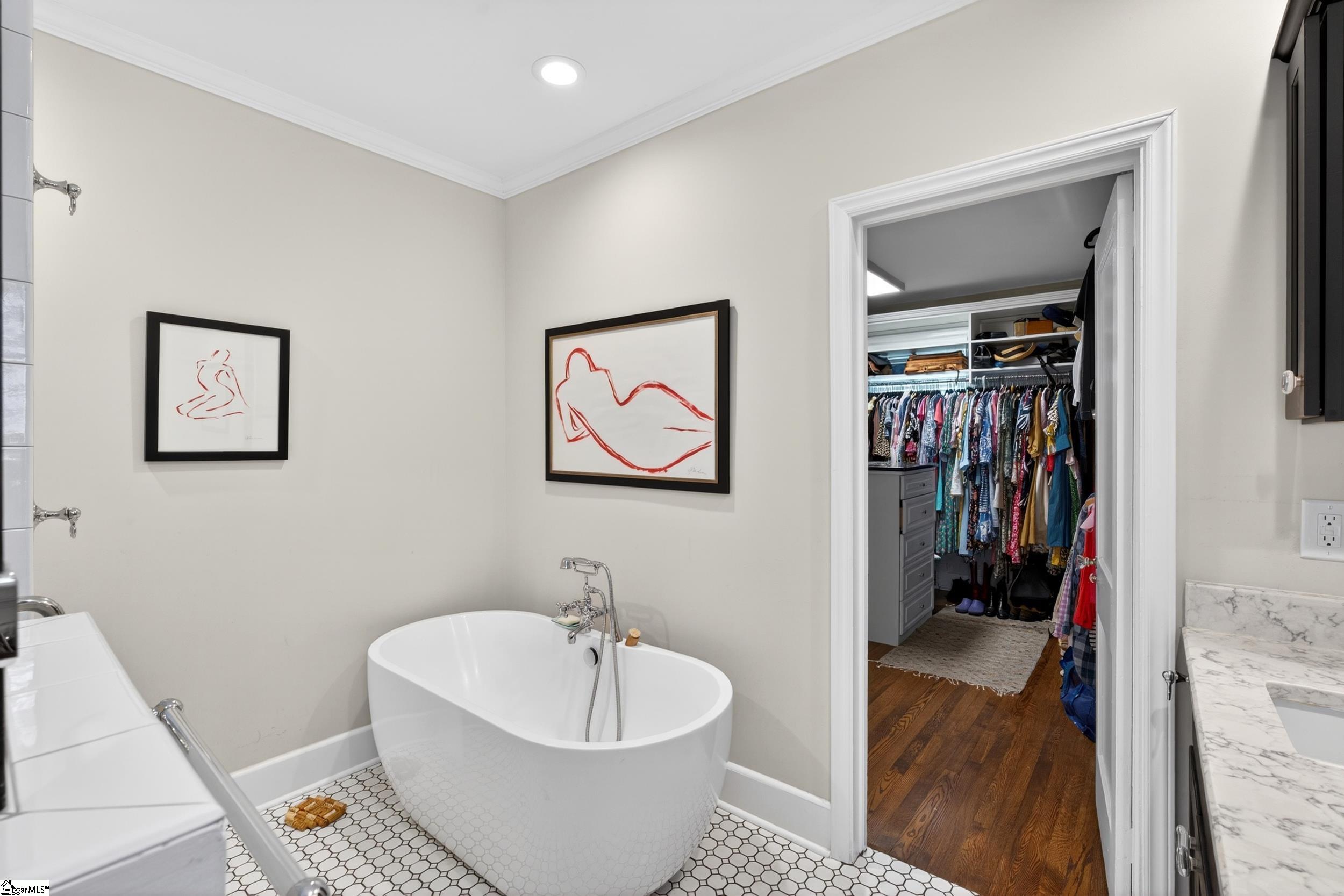 121 Tindal Avenue Greenville, SC 29605