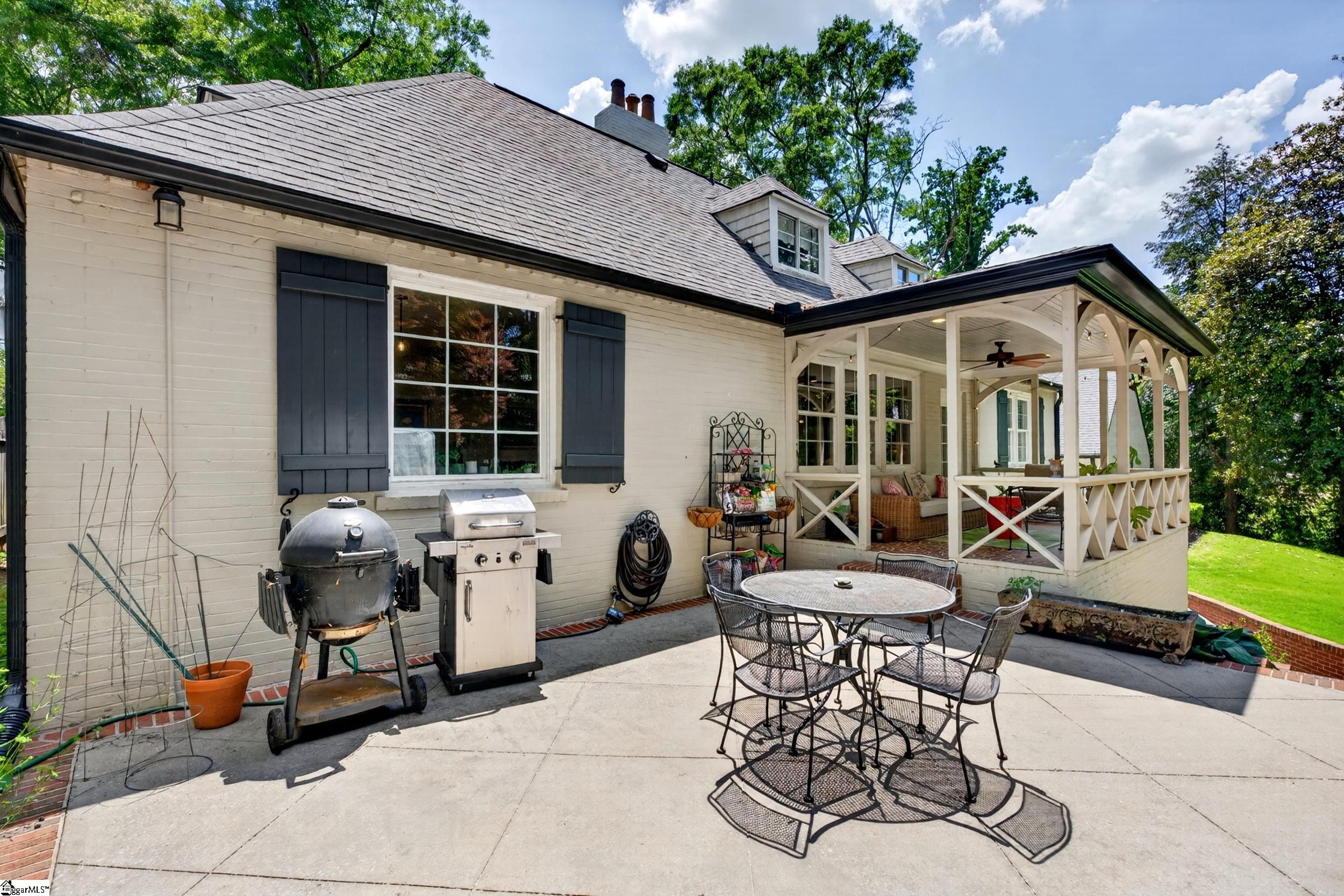 121 Tindal Avenue Greenville, SC 29605