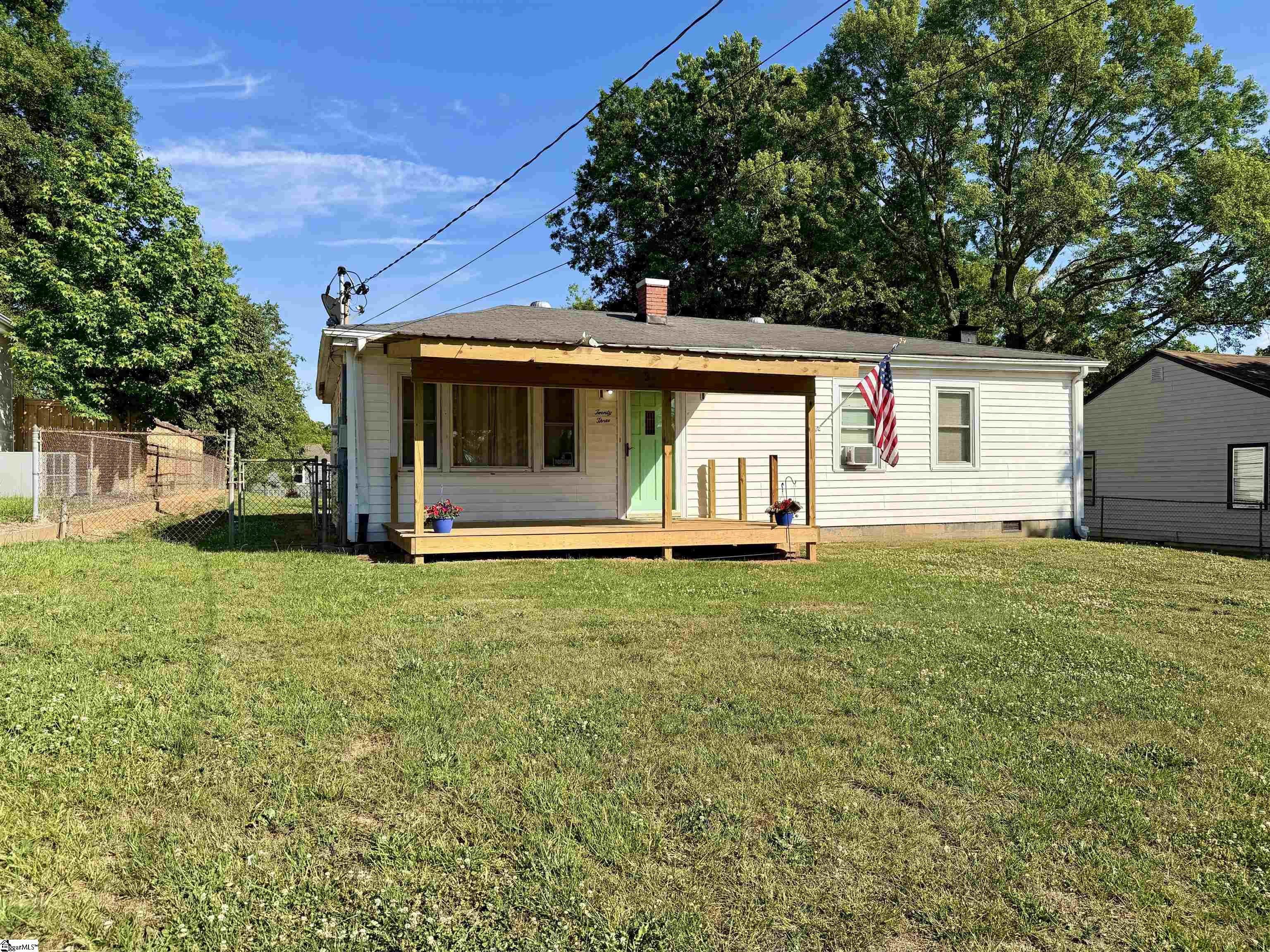 23 Woodbriar Court Greenville, SC 29617