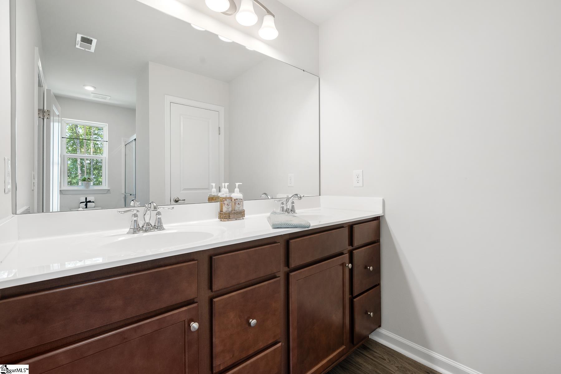 565 Preakness Run Spartanburg, SC 29301