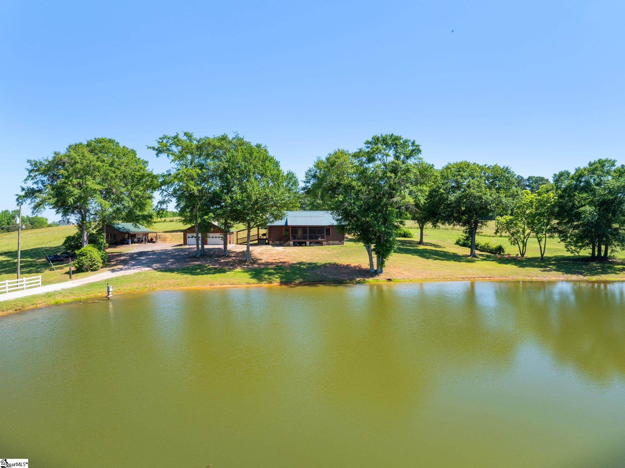 425 Cooper Bridge Road Woodruff, SC 29388
