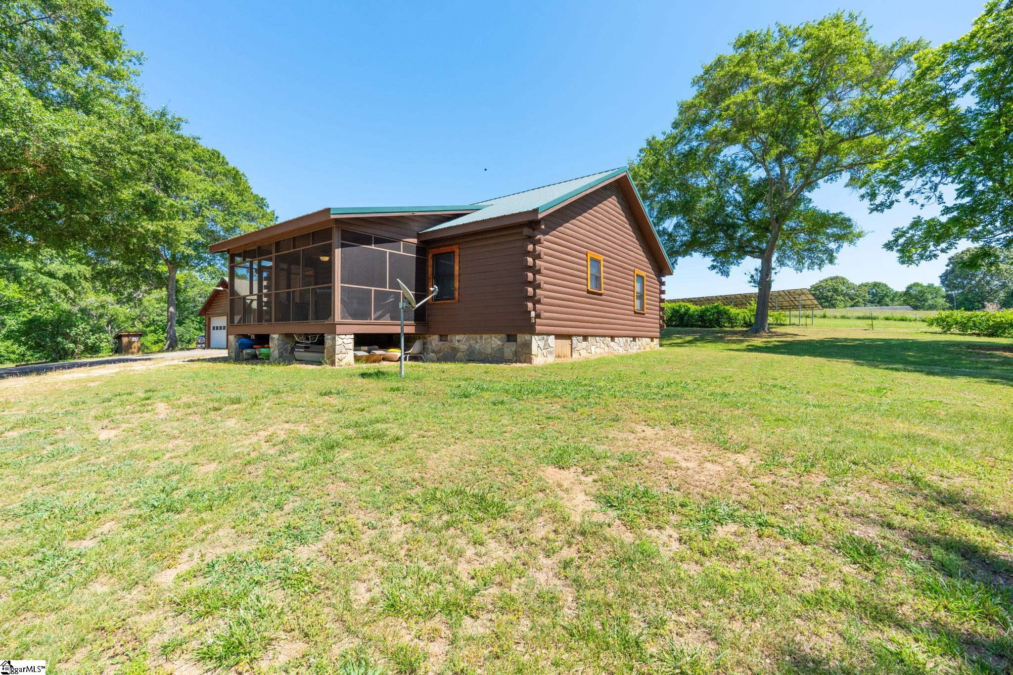425 Cooper Bridge Road Woodruff, SC 29388