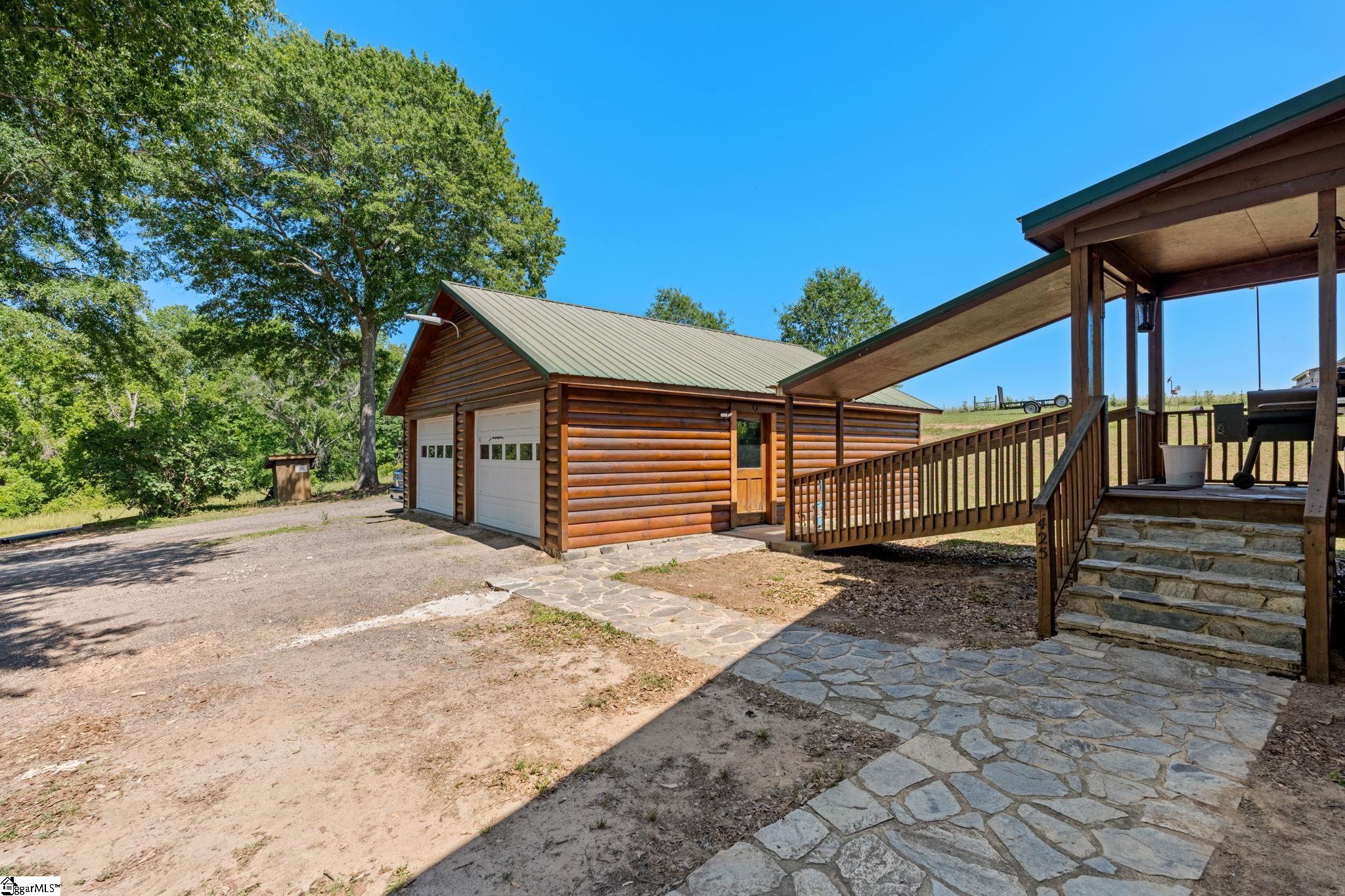 425 Cooper Bridge Road Woodruff, SC 29388