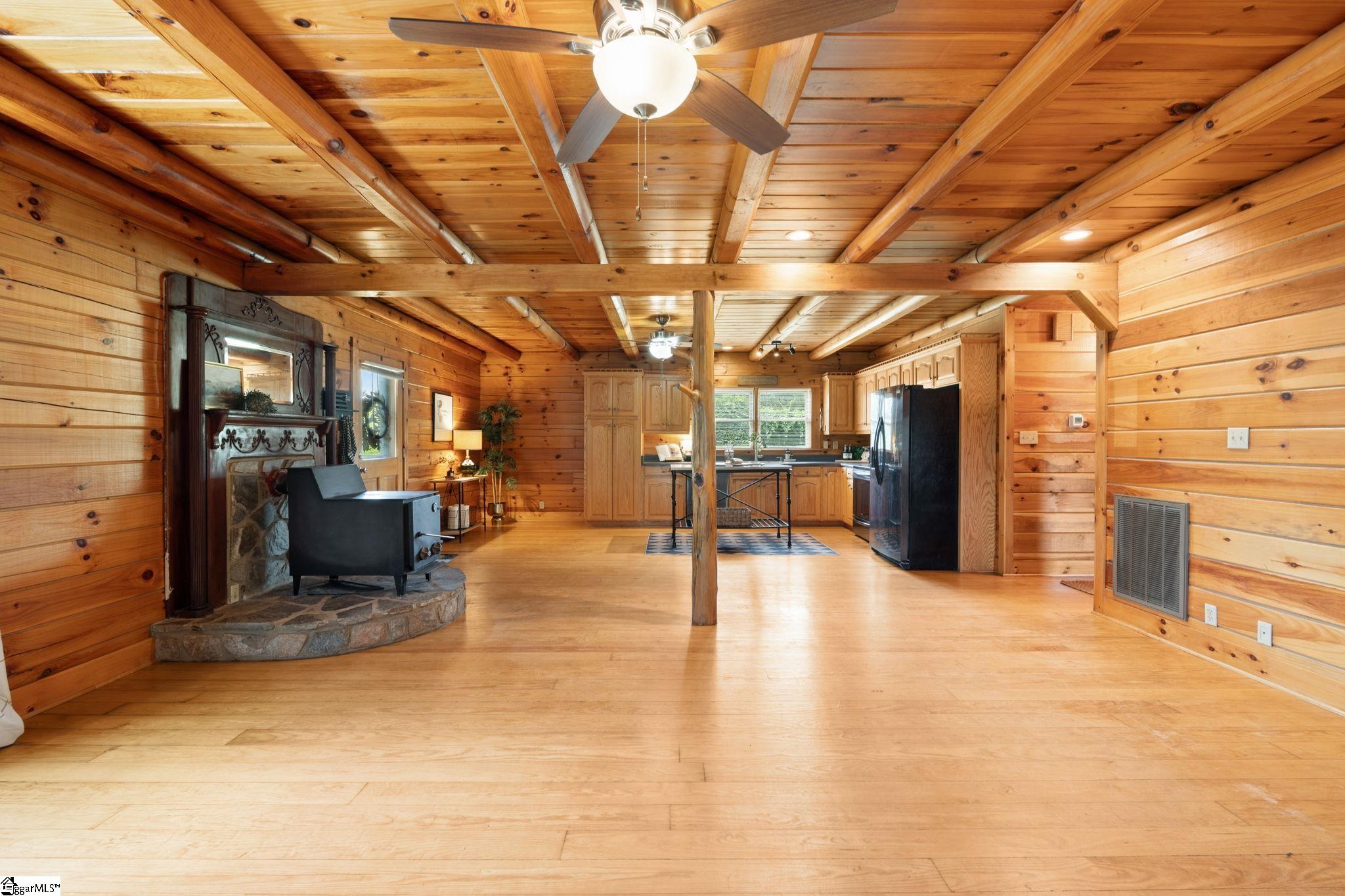 425 Cooper Bridge Road Woodruff, SC 29388