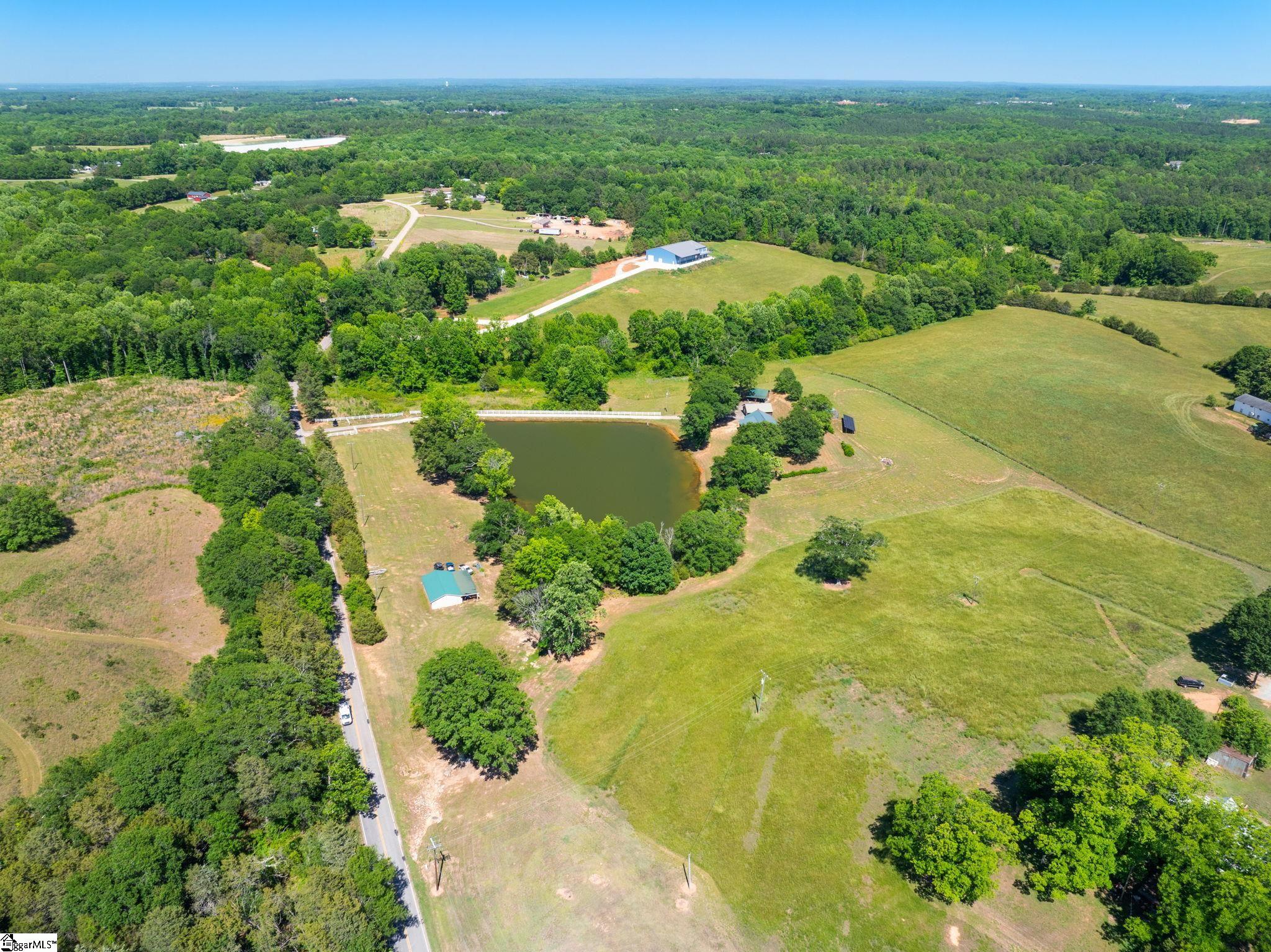 425 Cooper Bridge Road Woodruff, SC 29388