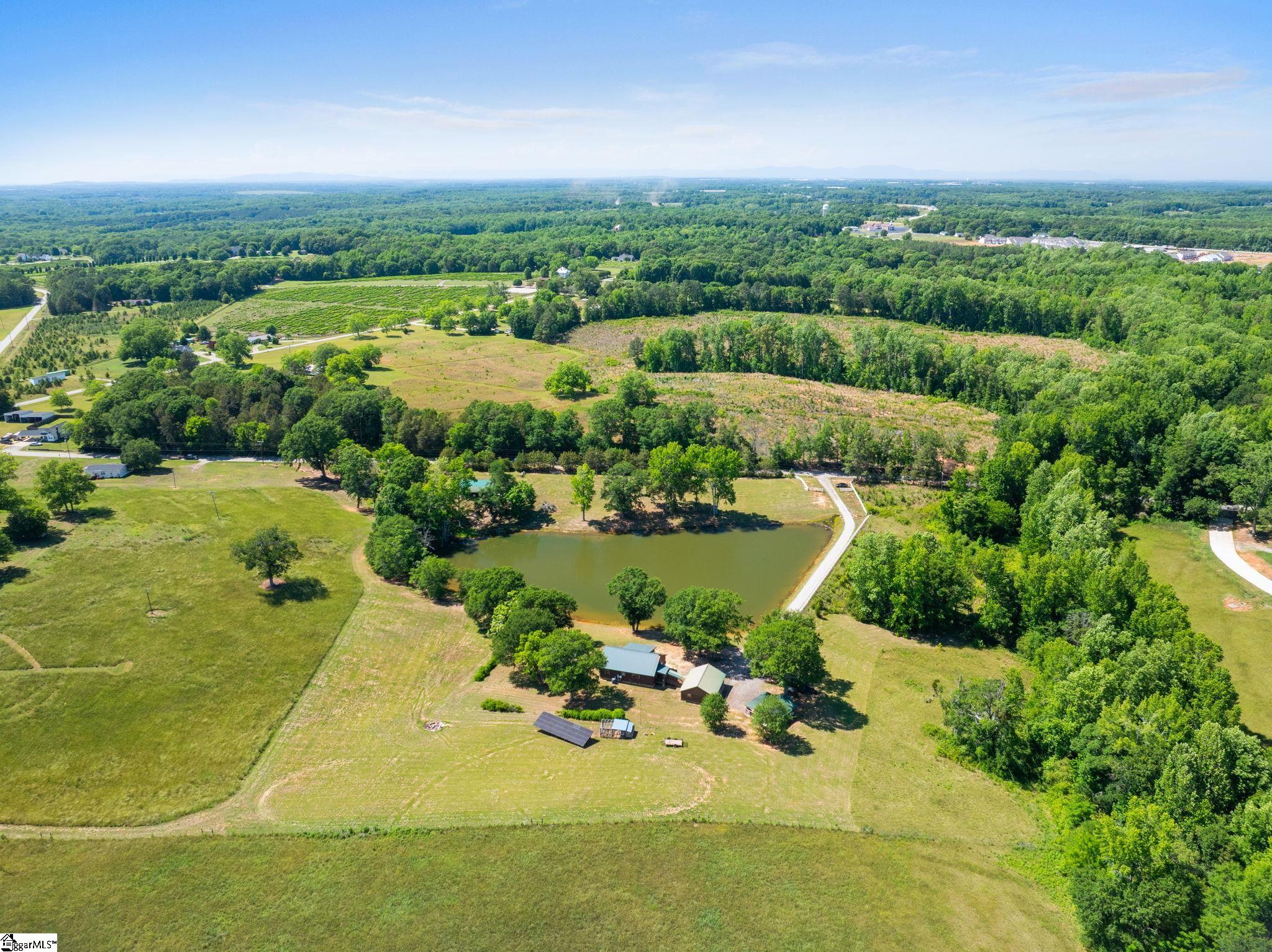 425 Cooper Bridge Road Woodruff, SC 29388