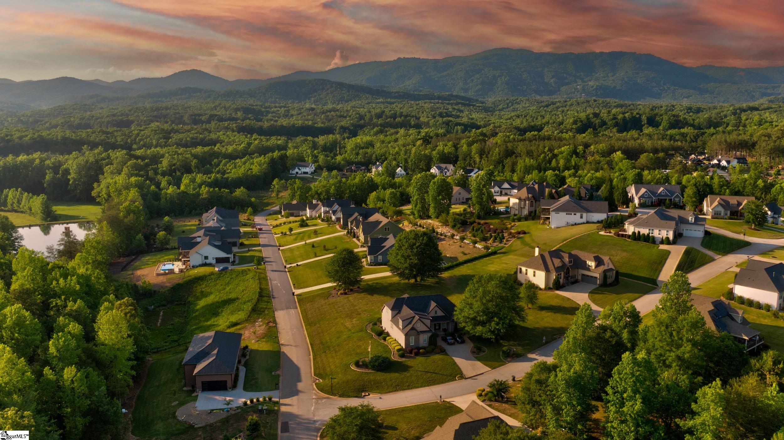 6 Black Bear Trail Taylors, SC 29687