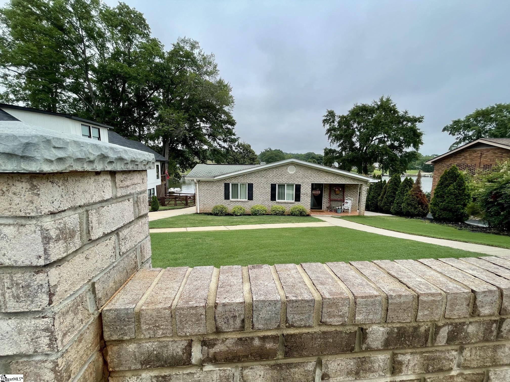 155 Lakeview Drive Inman, SC 29349