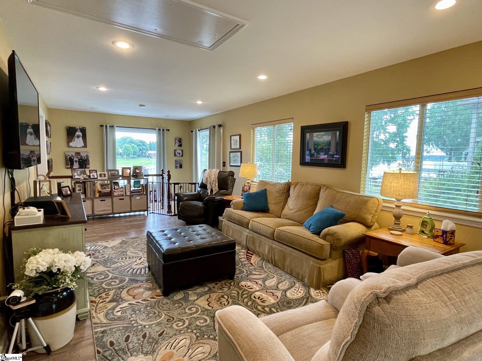 155 Lakeview Drive Inman, SC 29349