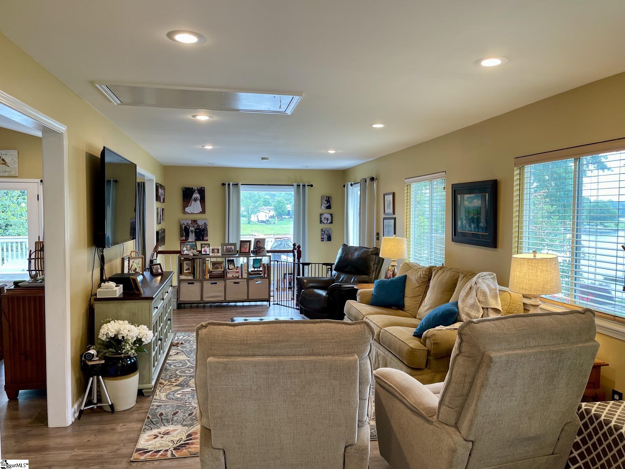 155 Lakeview Drive Inman, SC 29349
