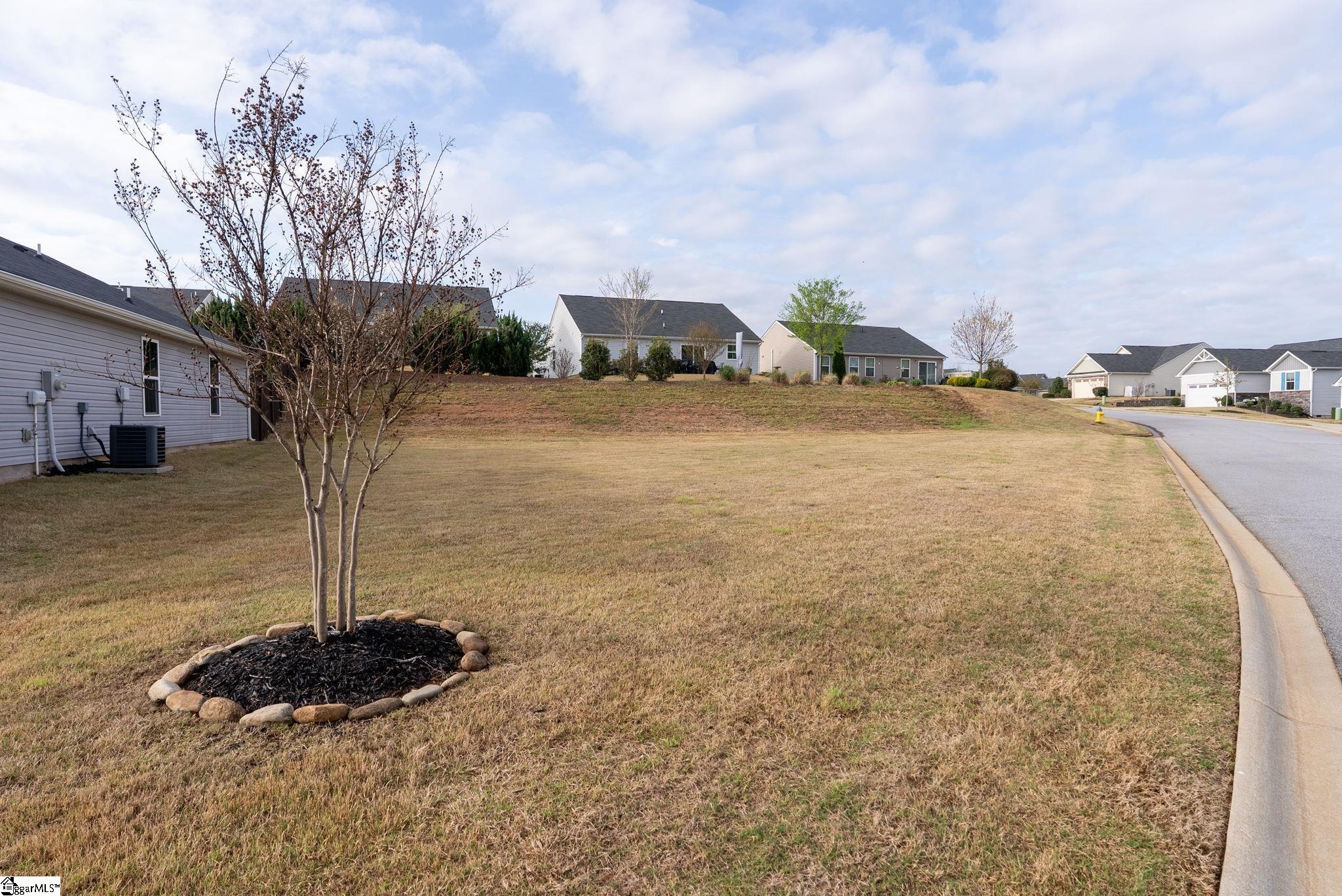 402 Edgehill Court Greenville, SC 29617