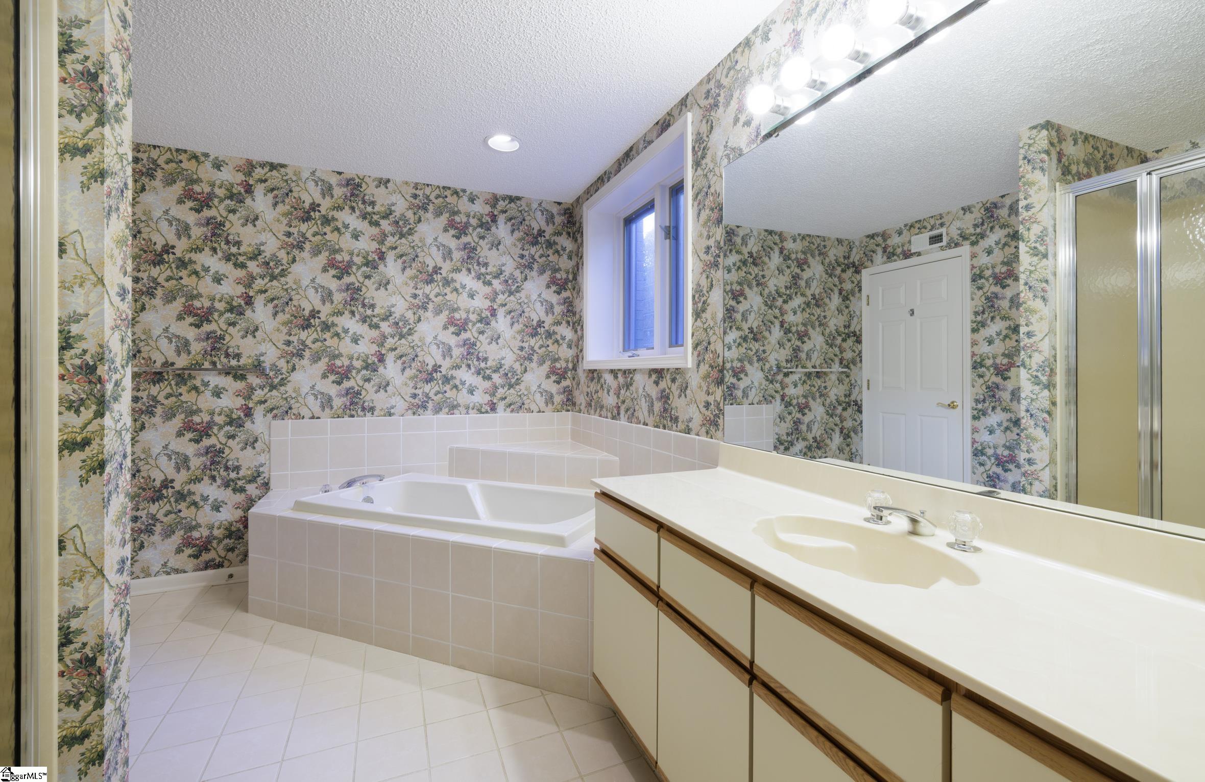 47 Gulf Stream Lane Salem, SC 29676