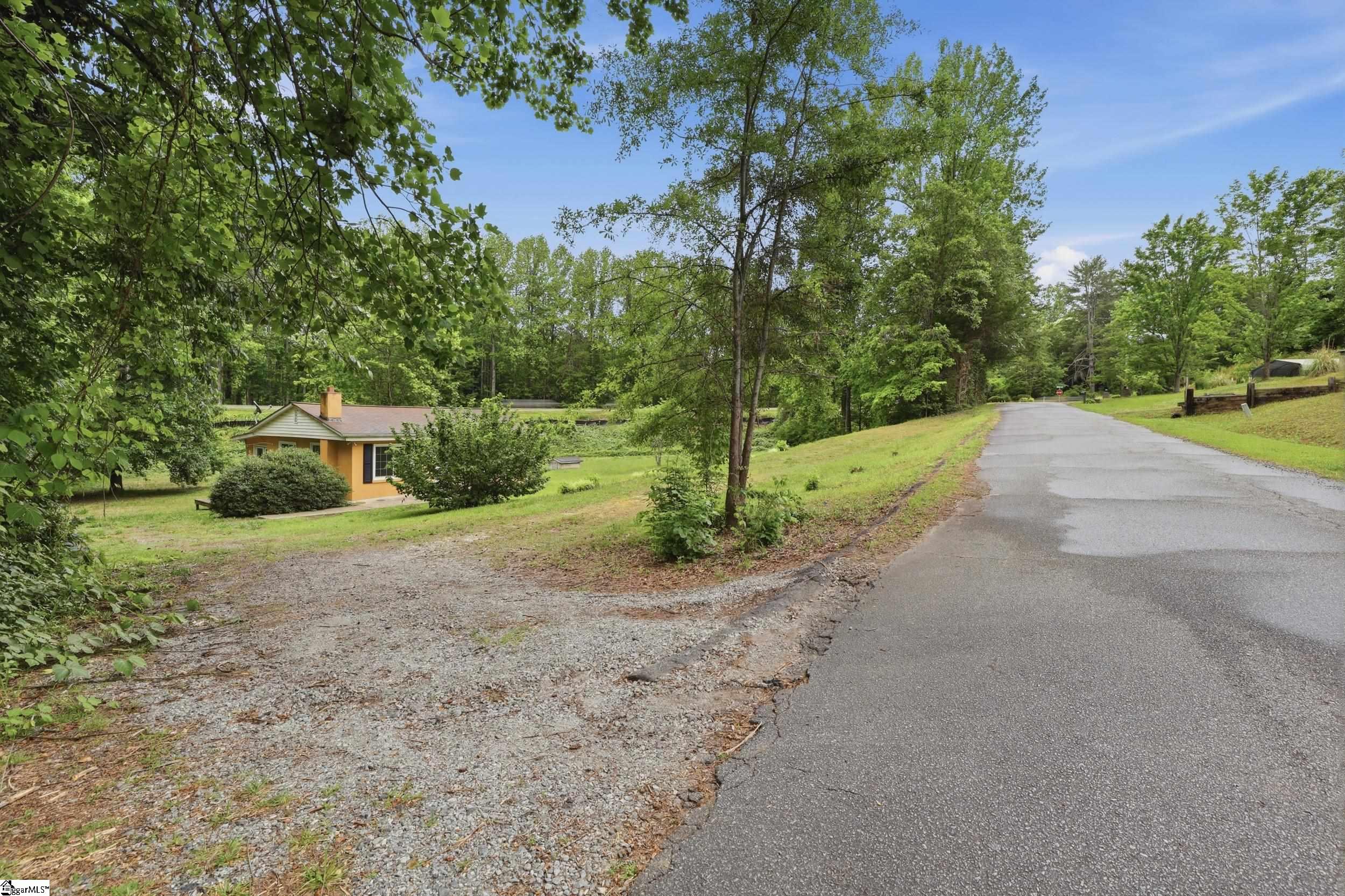 231 Ford Lane Landrum, SC 29356