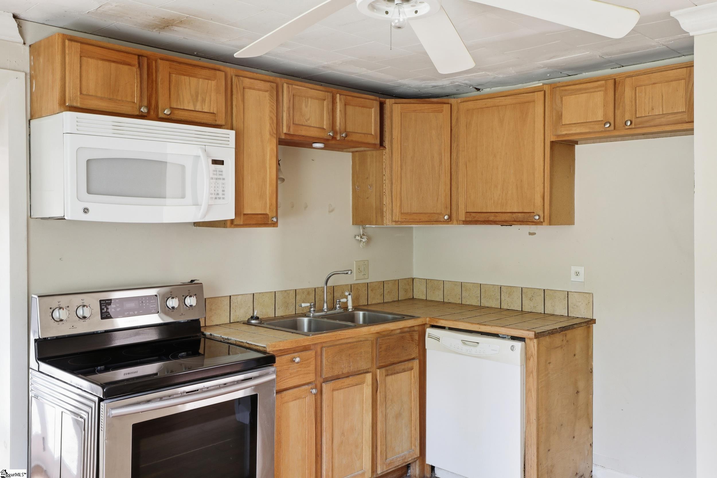 231 Ford Lane Landrum, SC 29356
