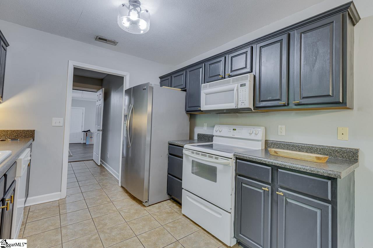23 Cole Creek Court Greer, SC 29651