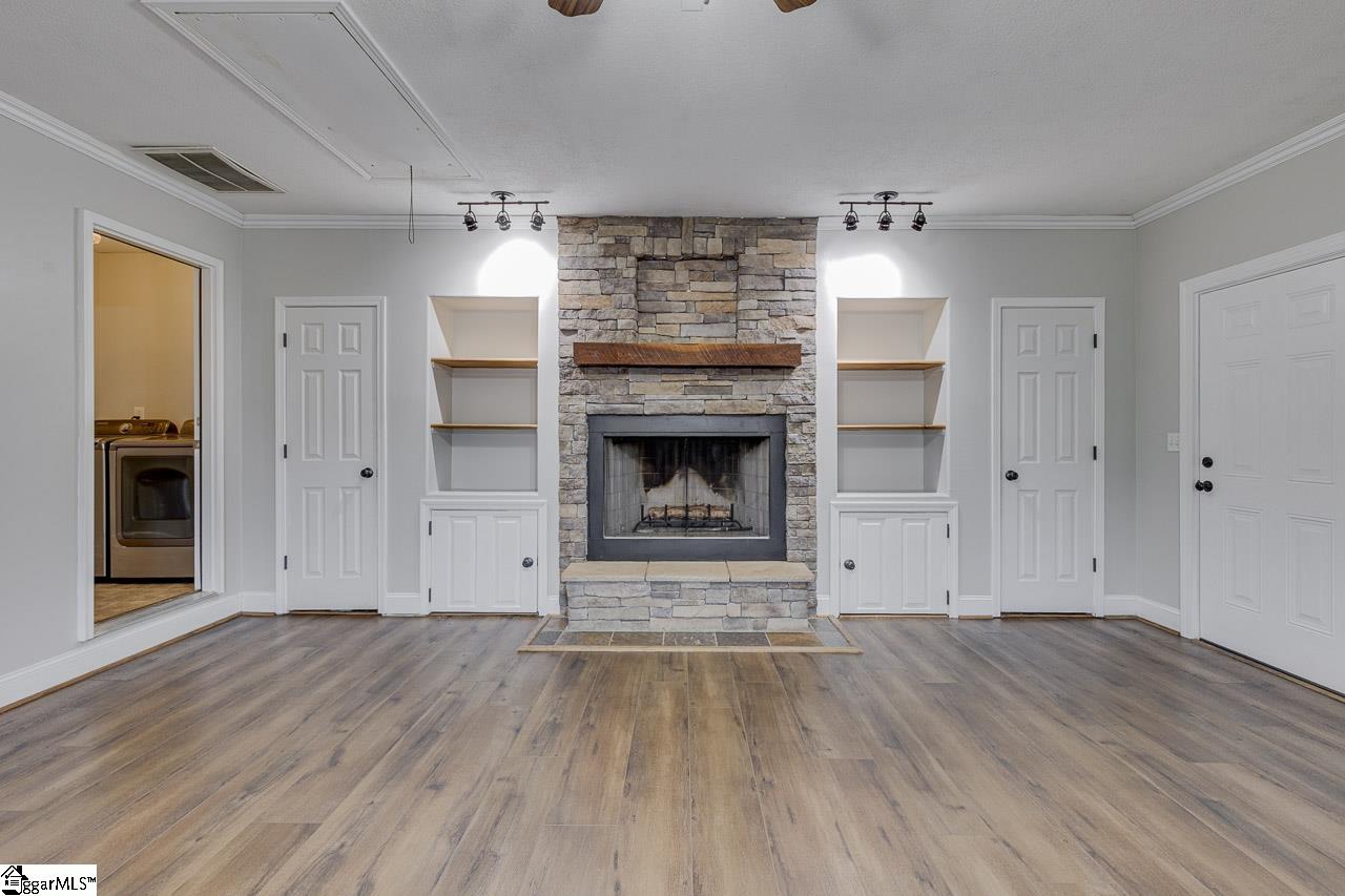 23 Cole Creek Court Greer, SC 29651