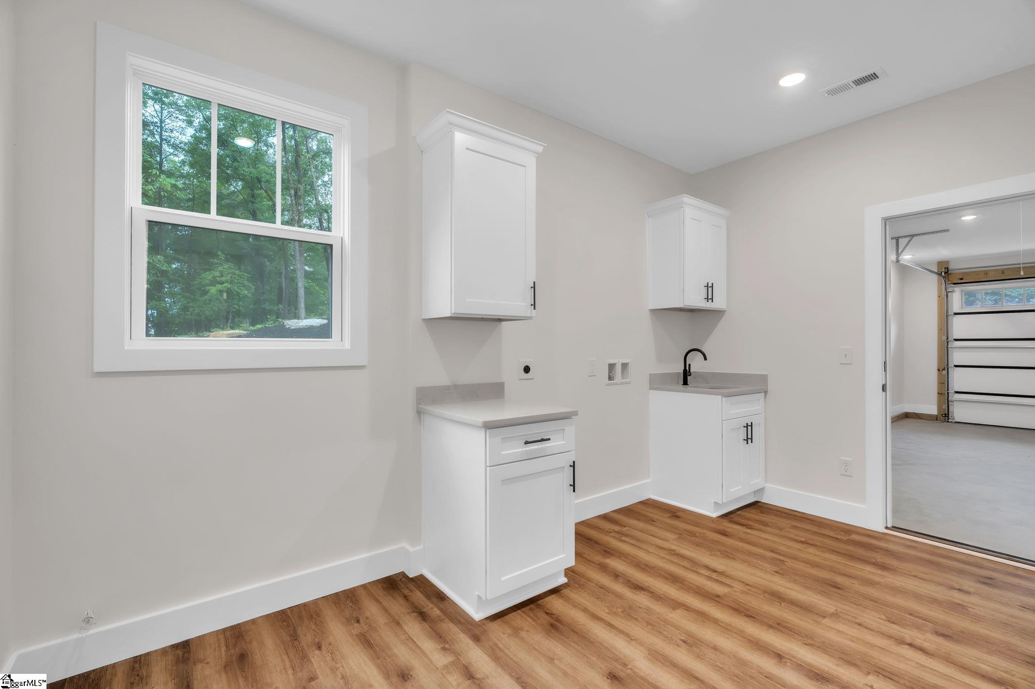 800 Glassy Road Landrum, SC 29356