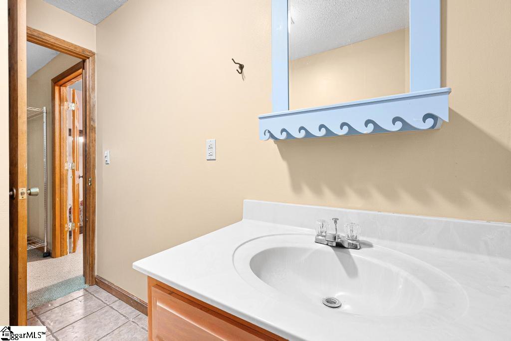 415 Kenwood Drive Westminster, SC 29693