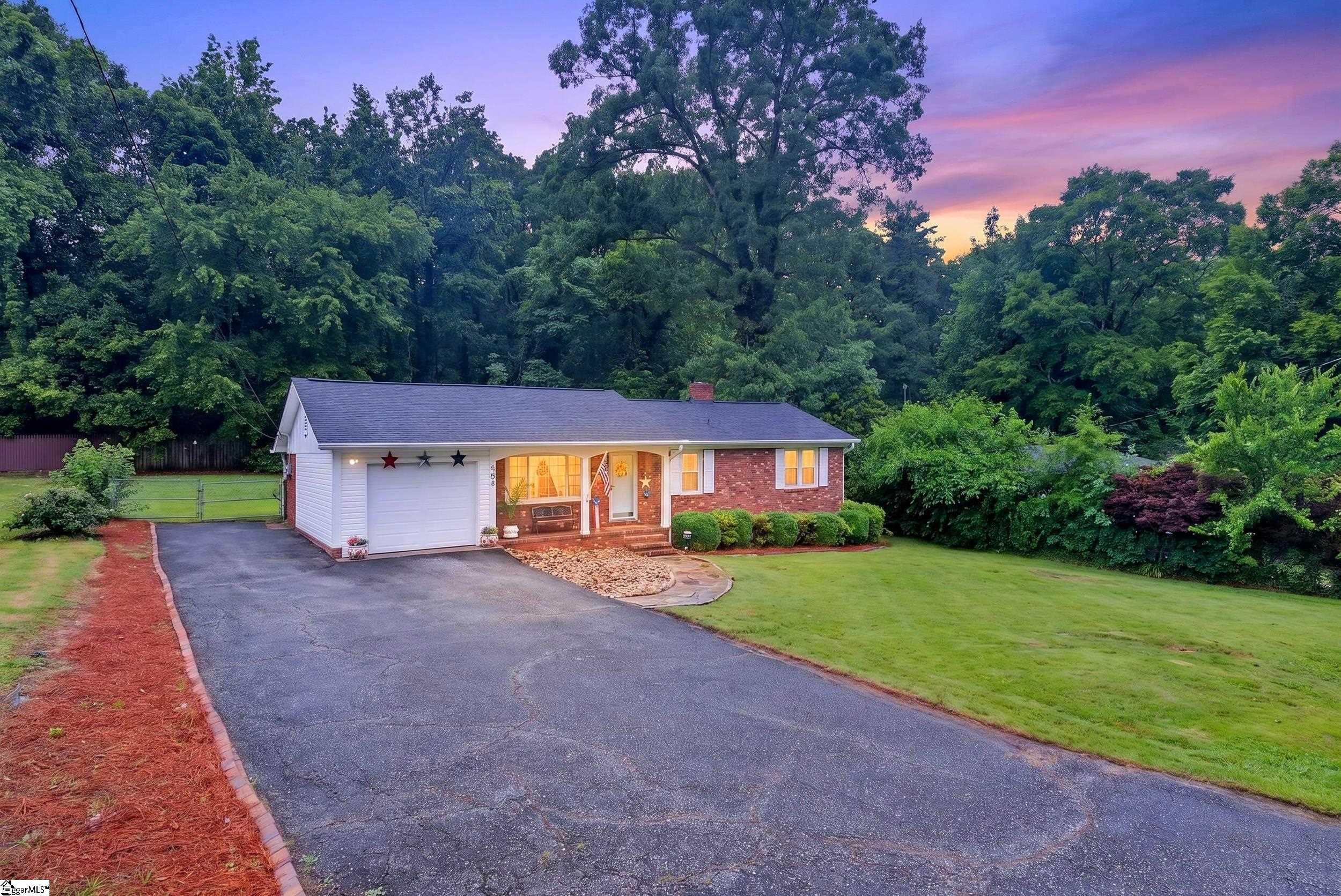549 Barnwell Road Spartanburg, SC 29303
