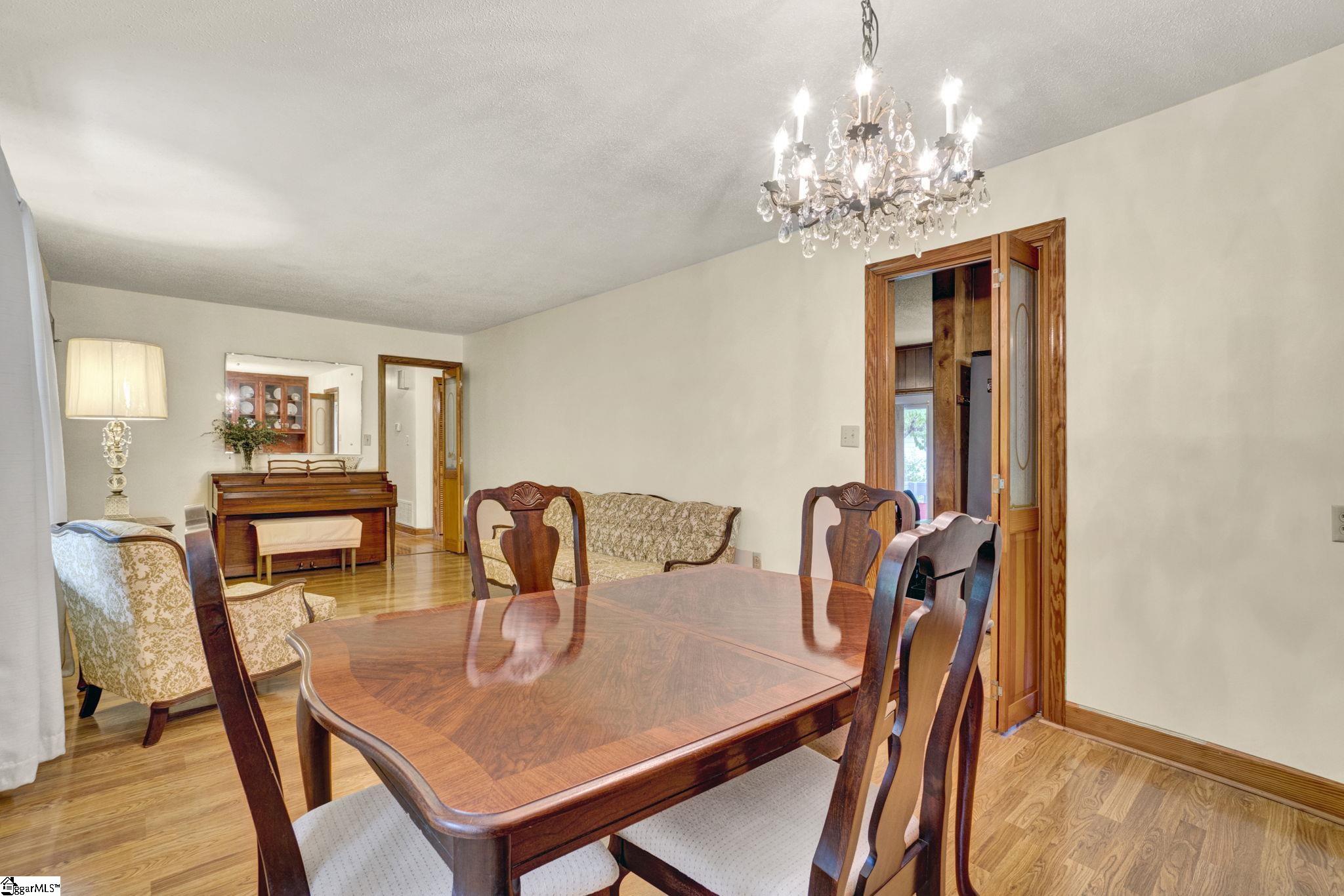 207 Fair Place Clinton, SC 29325