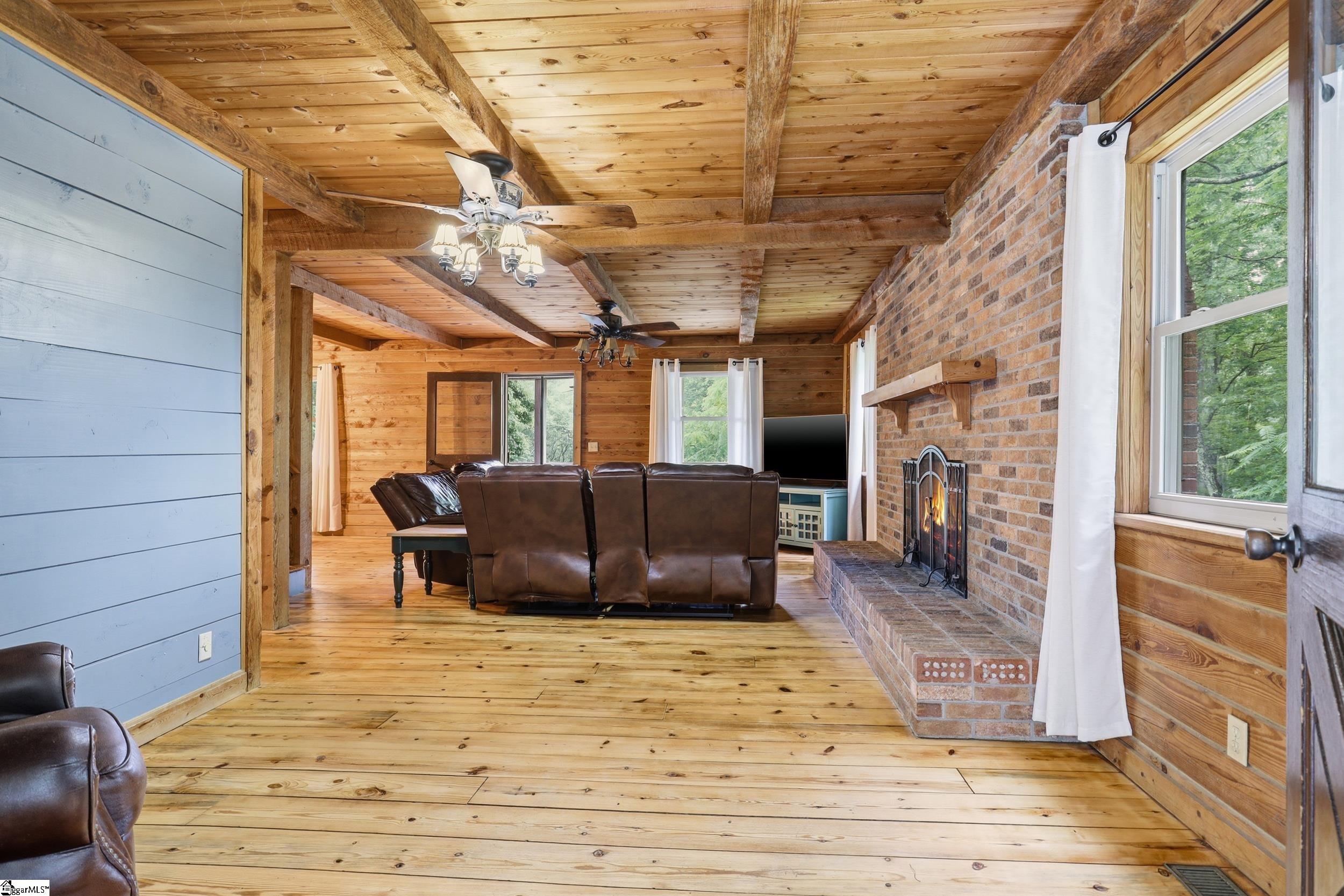 211 Narrow Way Travelers Rest, SC 29690
