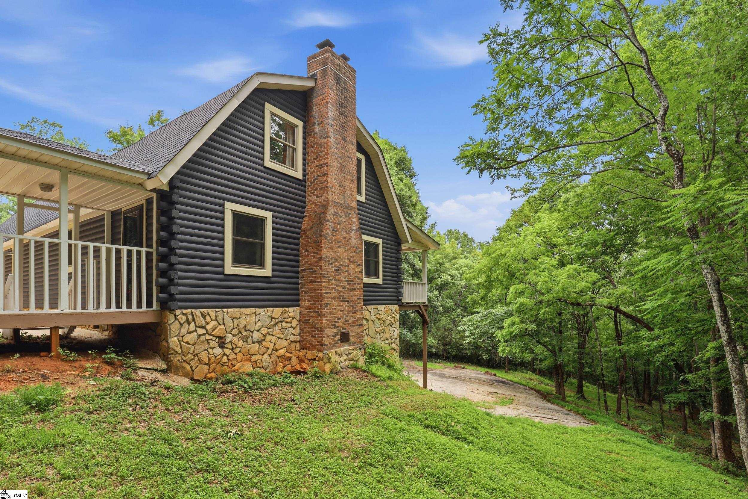 211 Narrow Way Travelers Rest, SC 29690