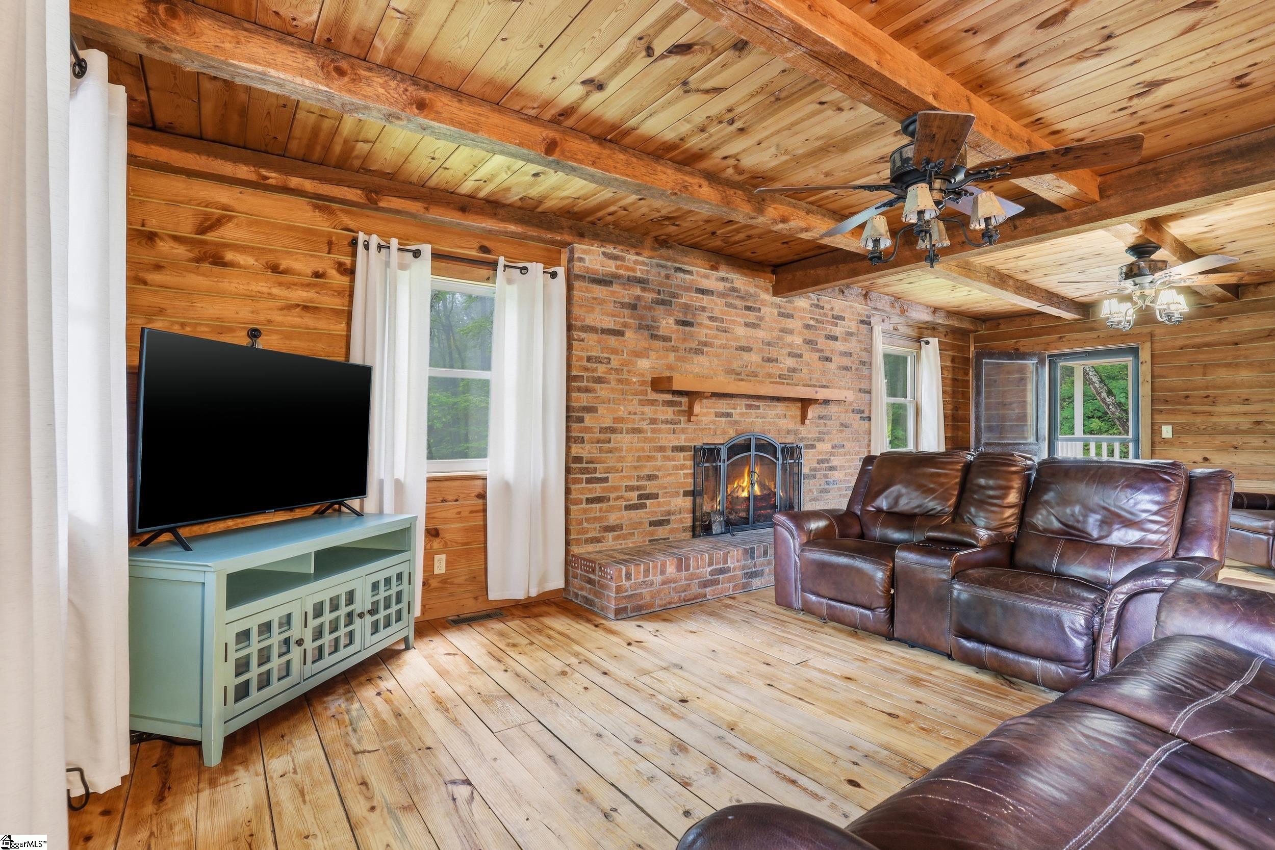 211 Narrow Way Travelers Rest, SC 29690