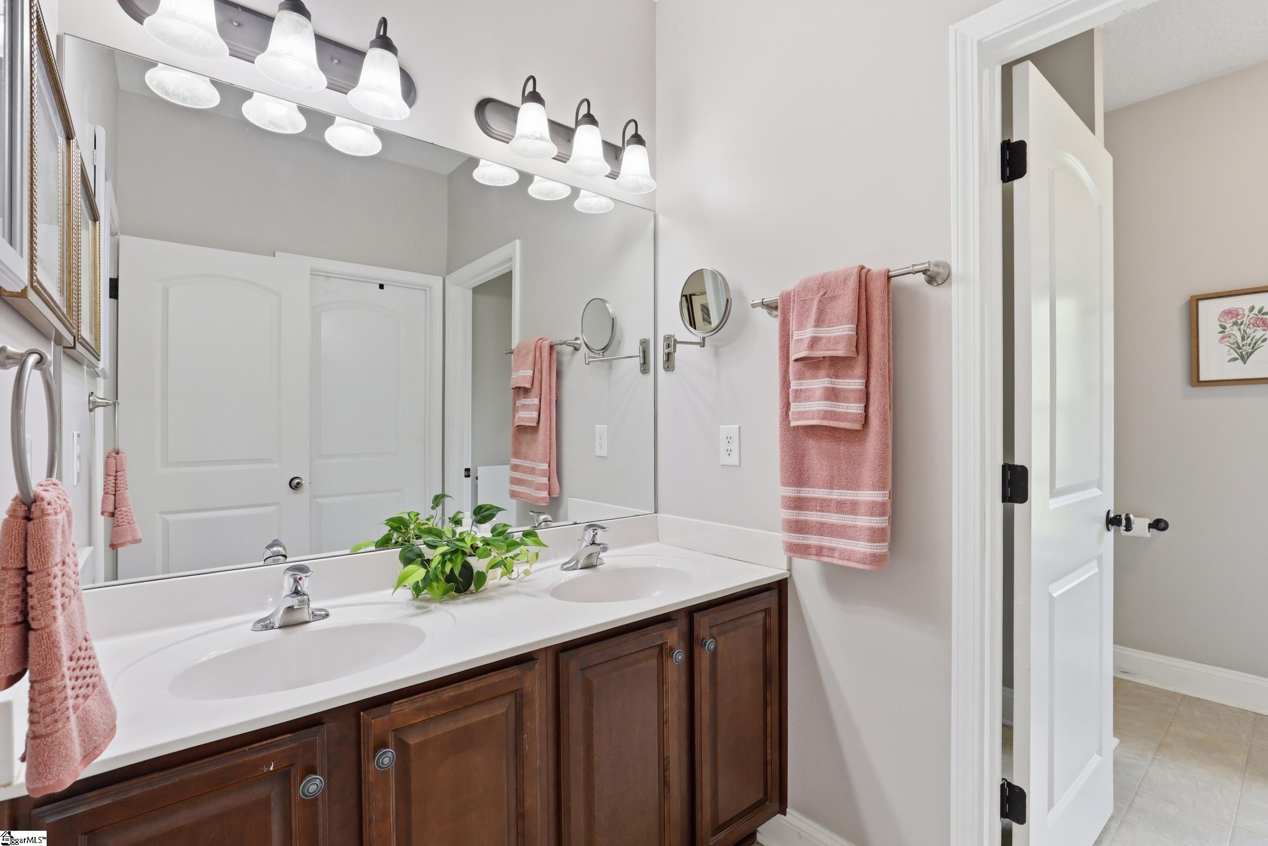 270 Circle Drive Pendelton, SC 29670