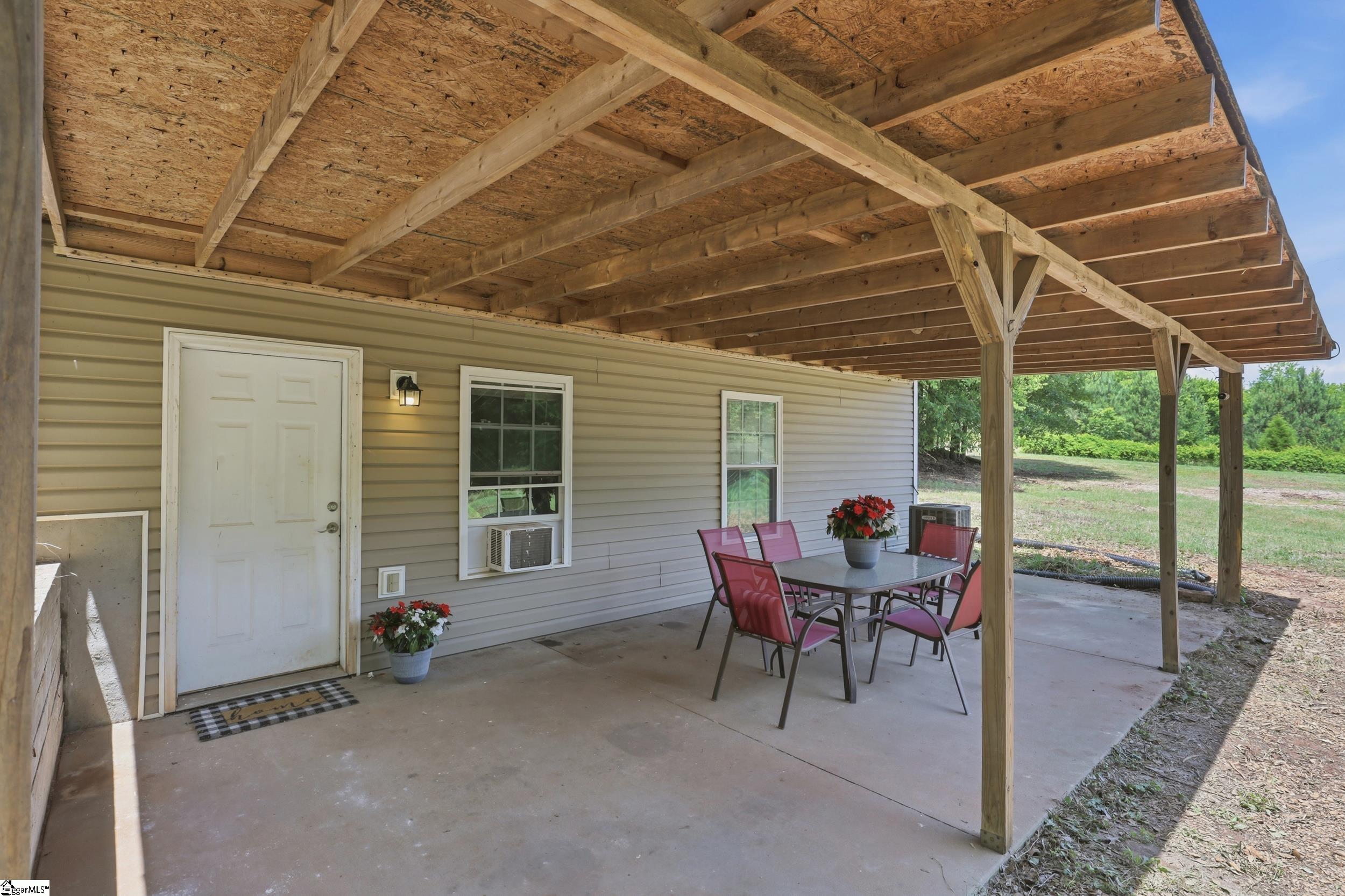270 Circle Drive Pendelton, SC 29670