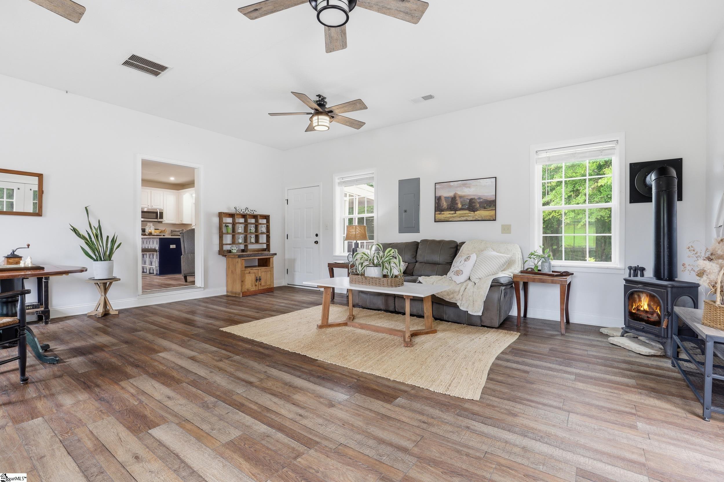 274 Circle Drive Pendelton, SC 29670