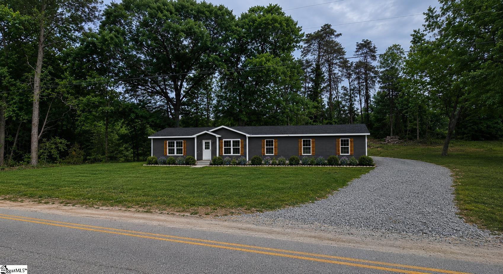 438 Berry Shoals Road, Duncan SC 29334,Duncan,Spartanburg,Residential
