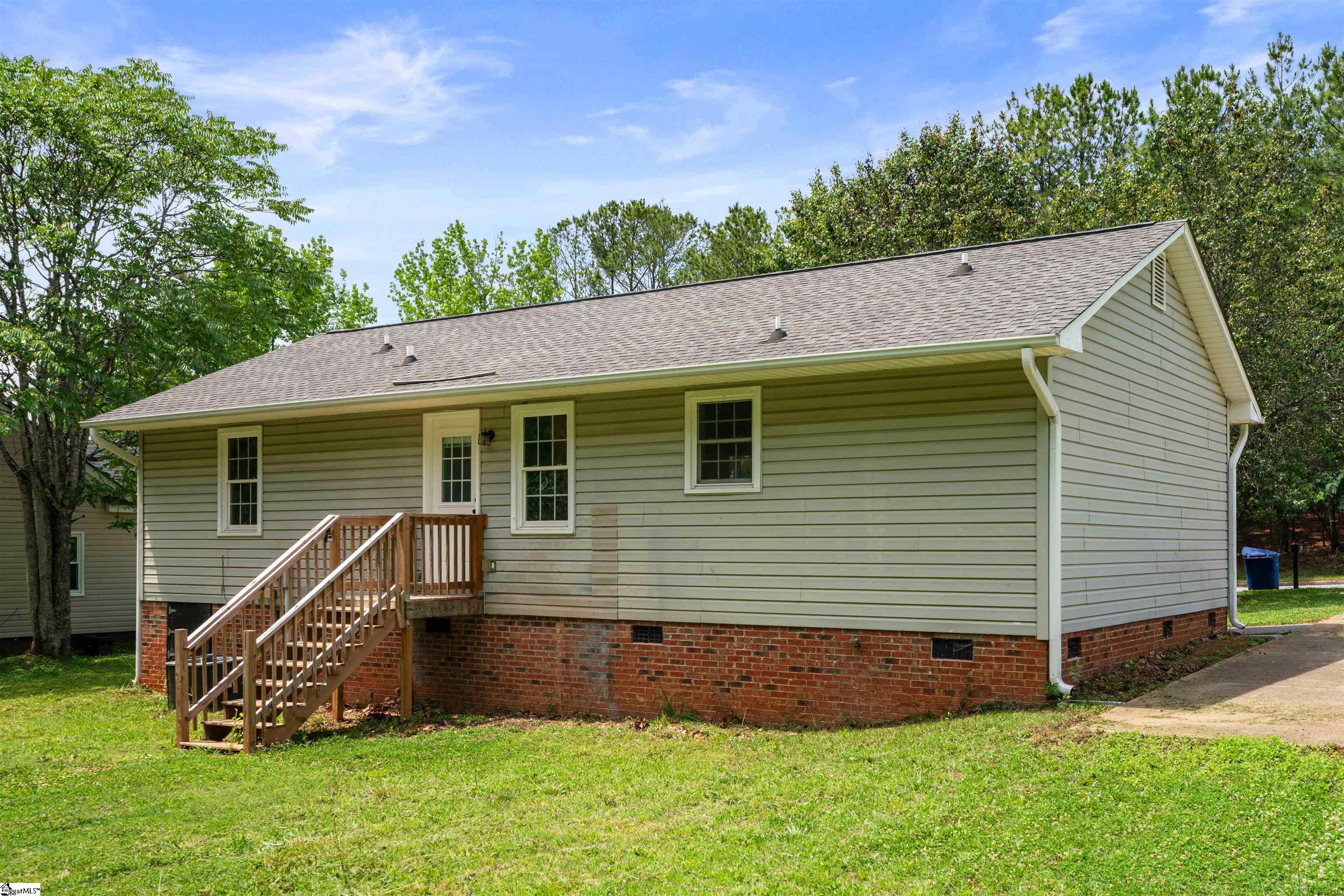 102 Pyle Court Spartanburg, SC 29306