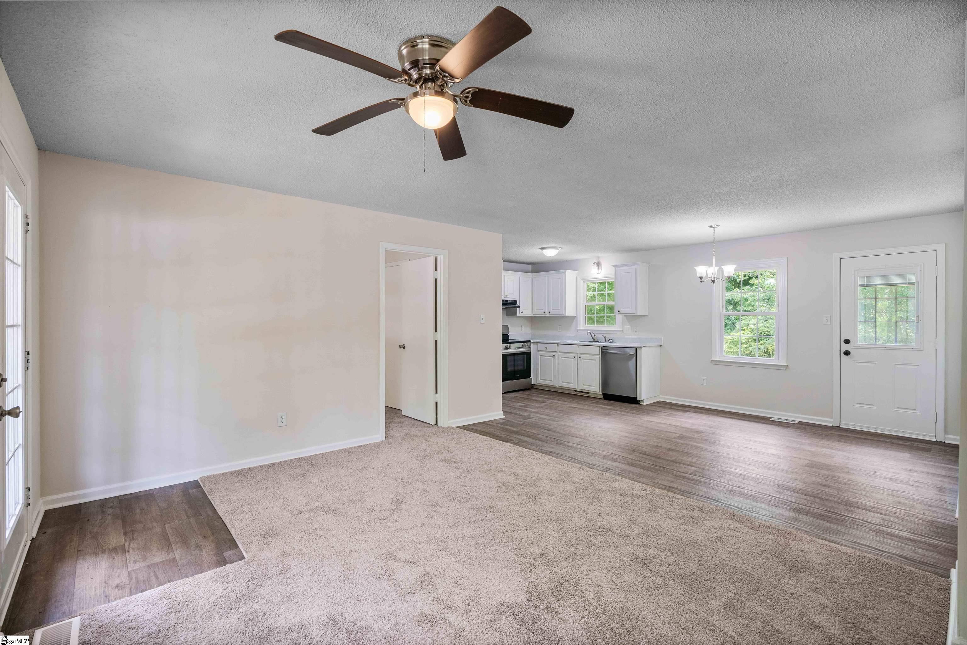 102 Pyle Court Spartanburg, SC 29306