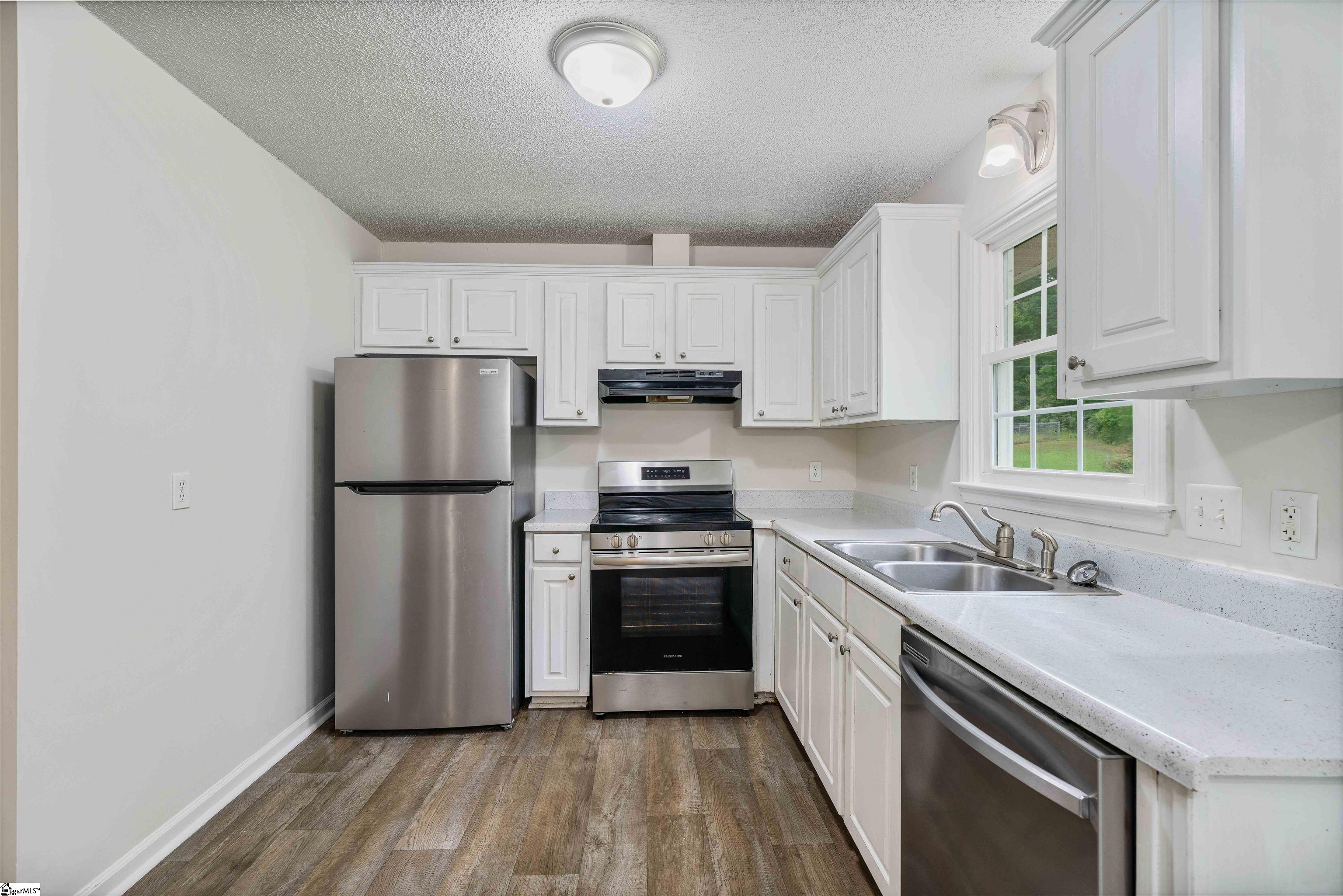 102 Pyle Court Spartanburg, SC 29306