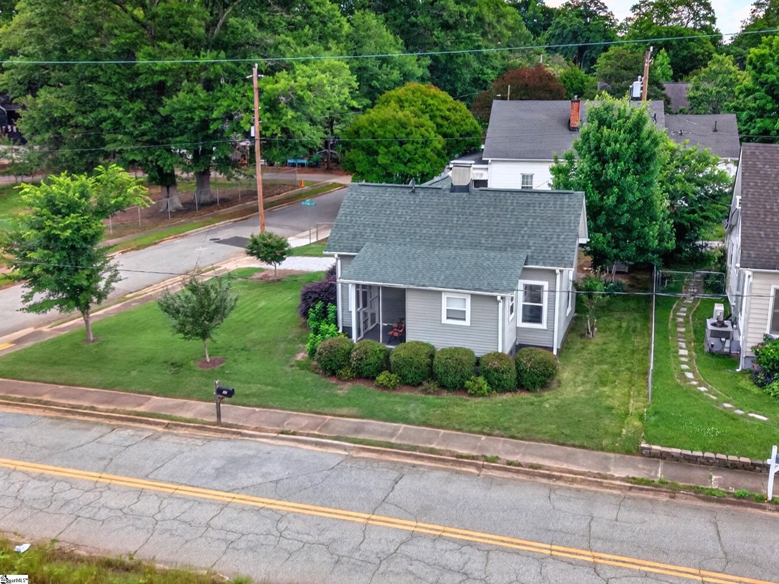 46 Hutchins Street Greenville, SC 29605