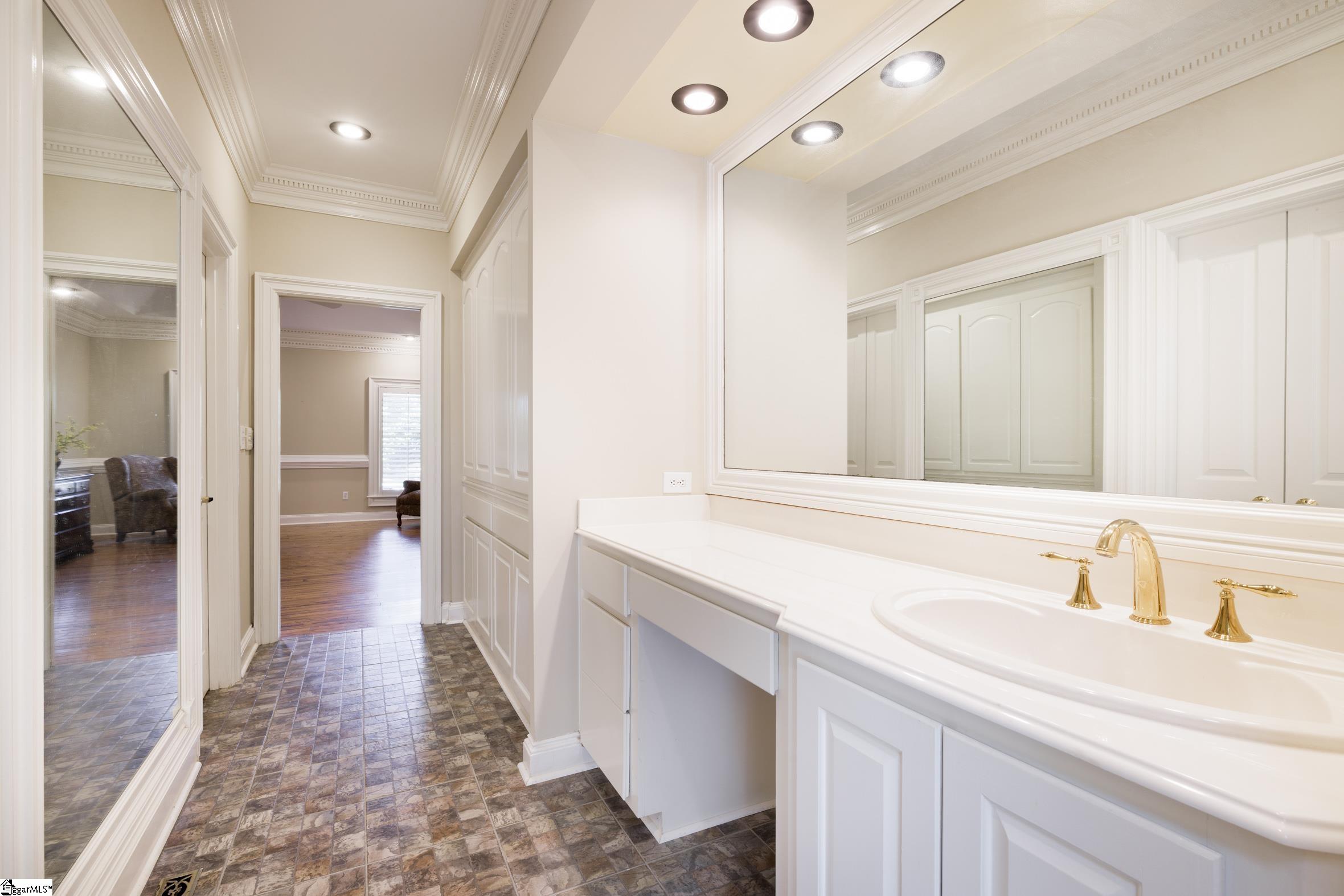 511 Scarborough Drive Greer, SC 29650