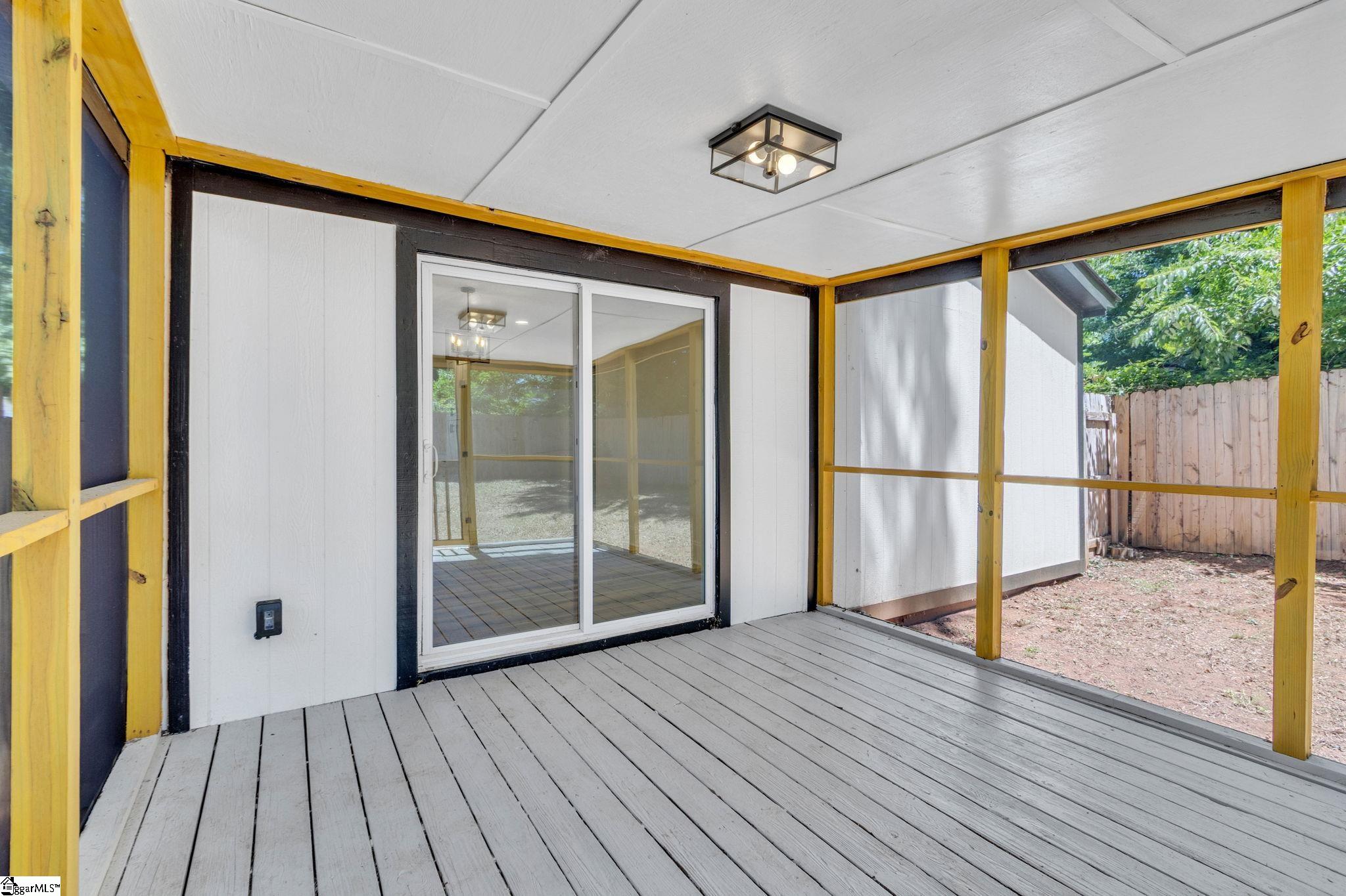 7 Hendricks Street Greenville, SC 29607