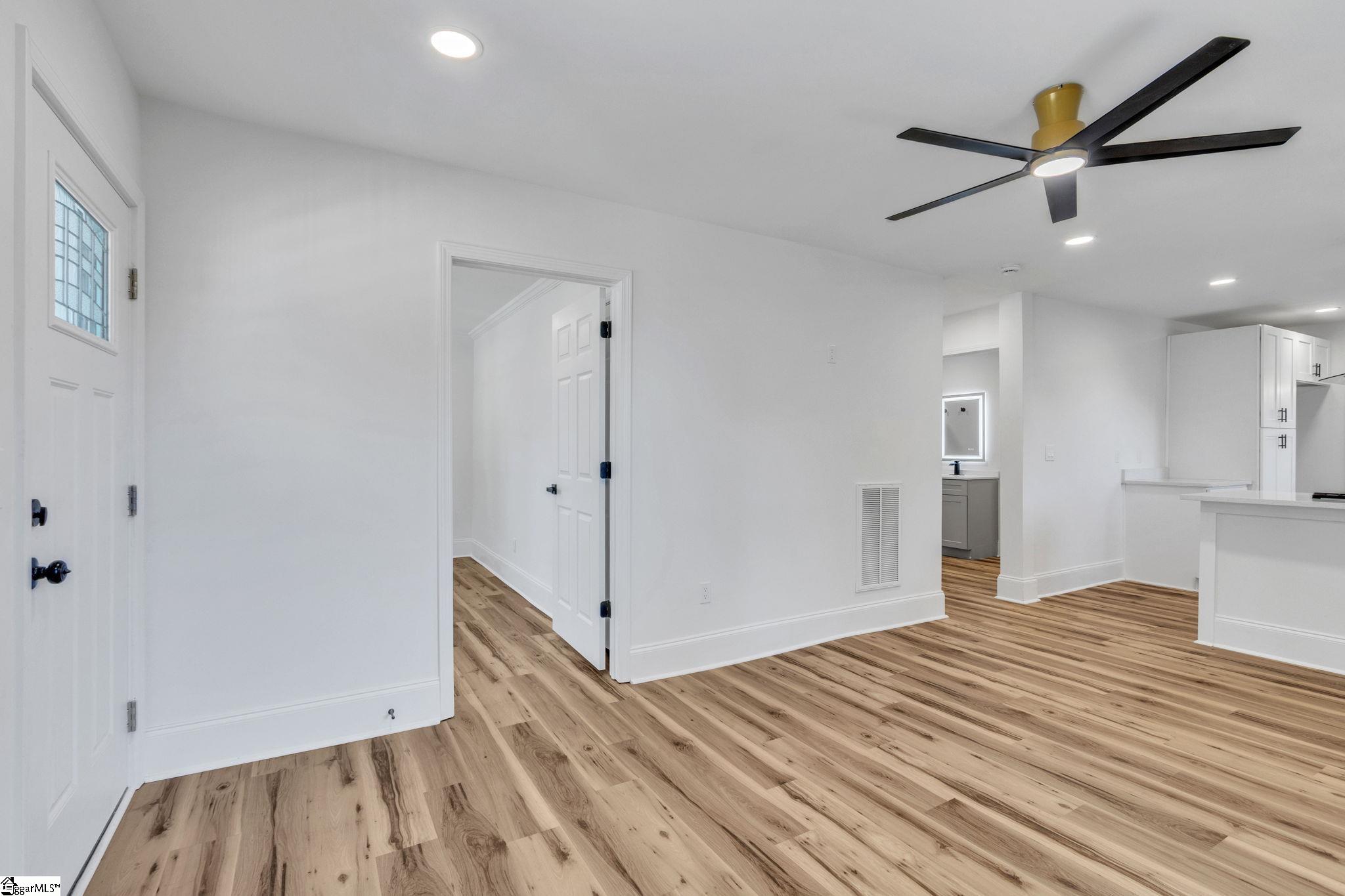 7 Hendricks Street Greenville, SC 29607