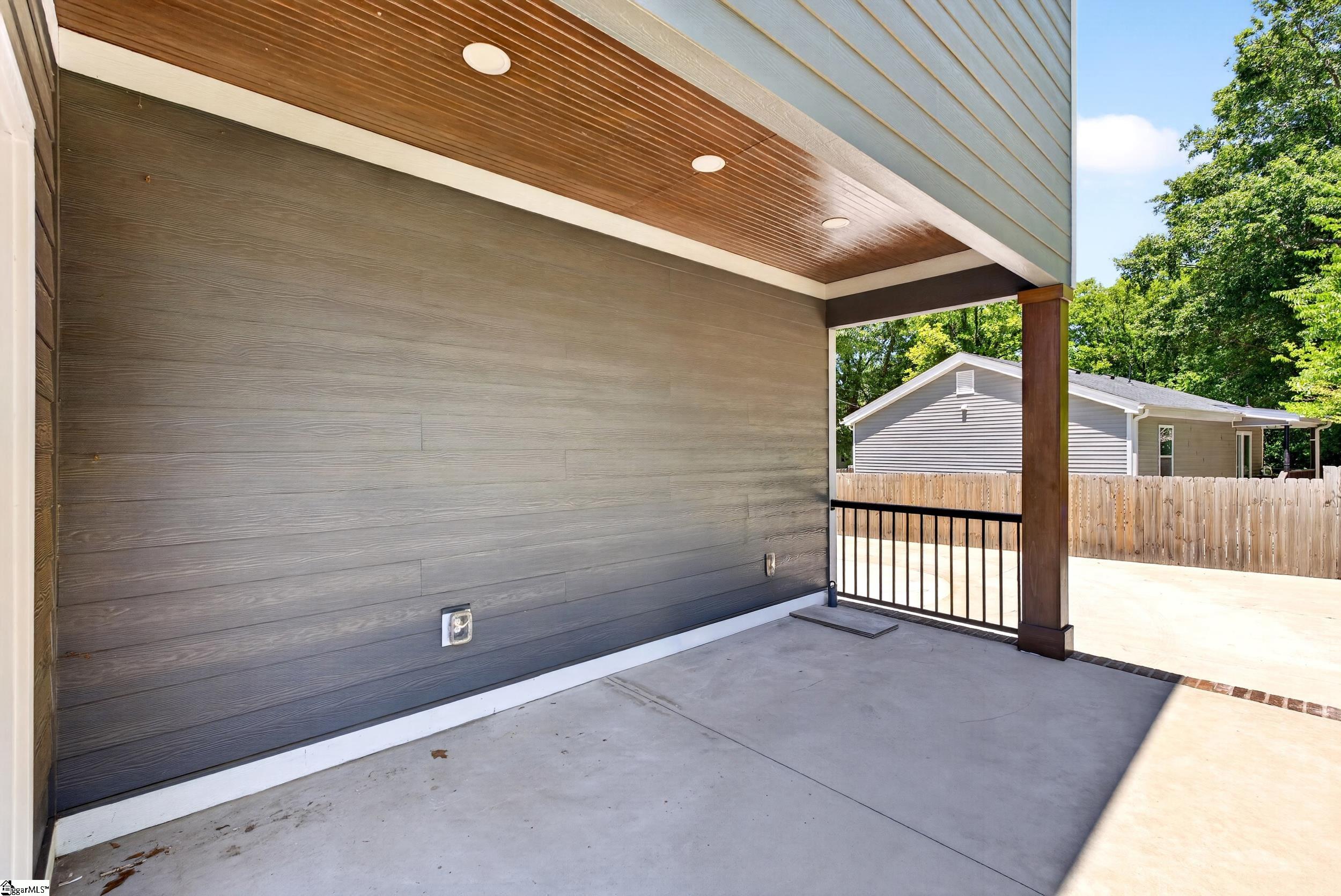 204A Wilkins Street Greenville, SC 29605