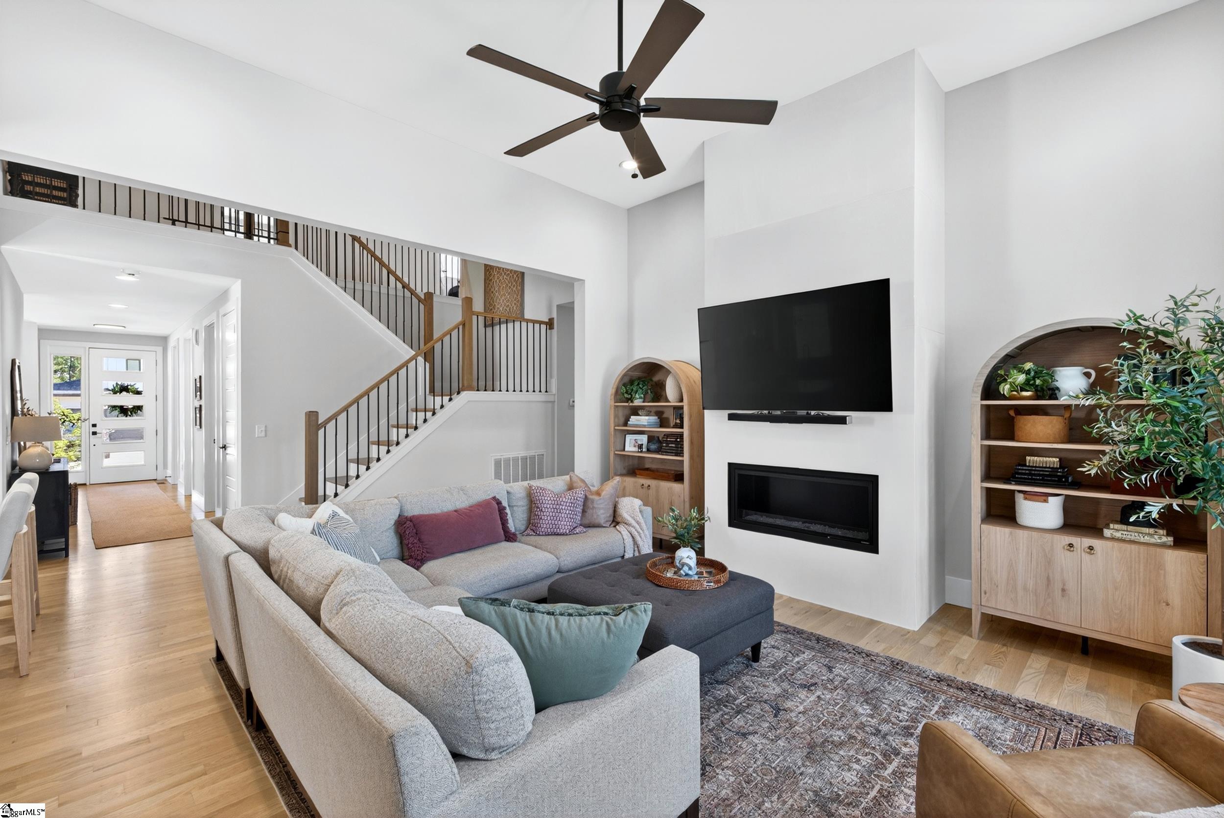 20 Village Crest Drive Greenville, SC 29607
